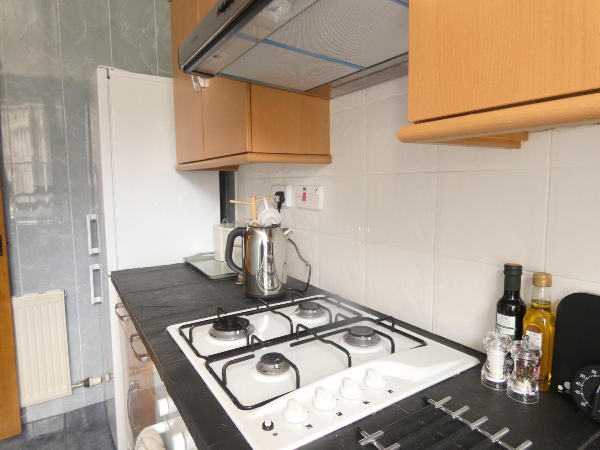 2-bed Flat In * EDI