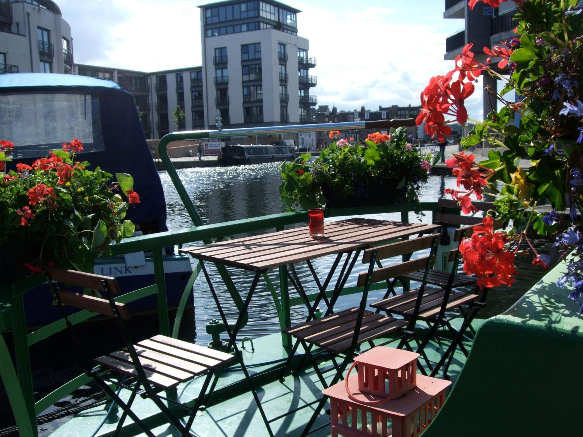 Botel - Houseboats Edinburgh