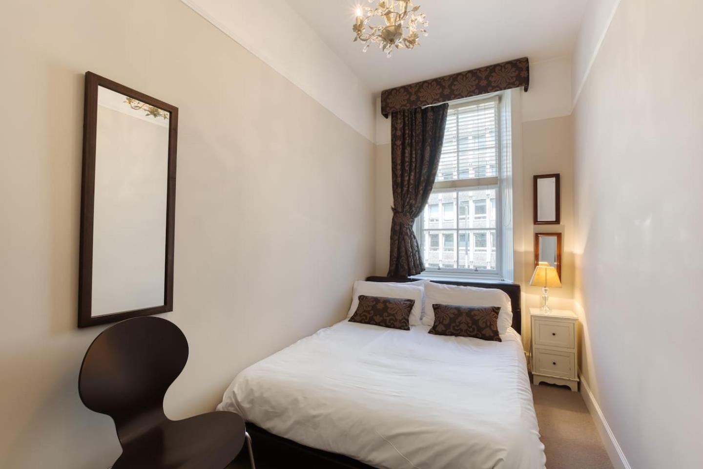 West Port - 2br In The Heart Of The Old Town Just Off The Grassmarket *