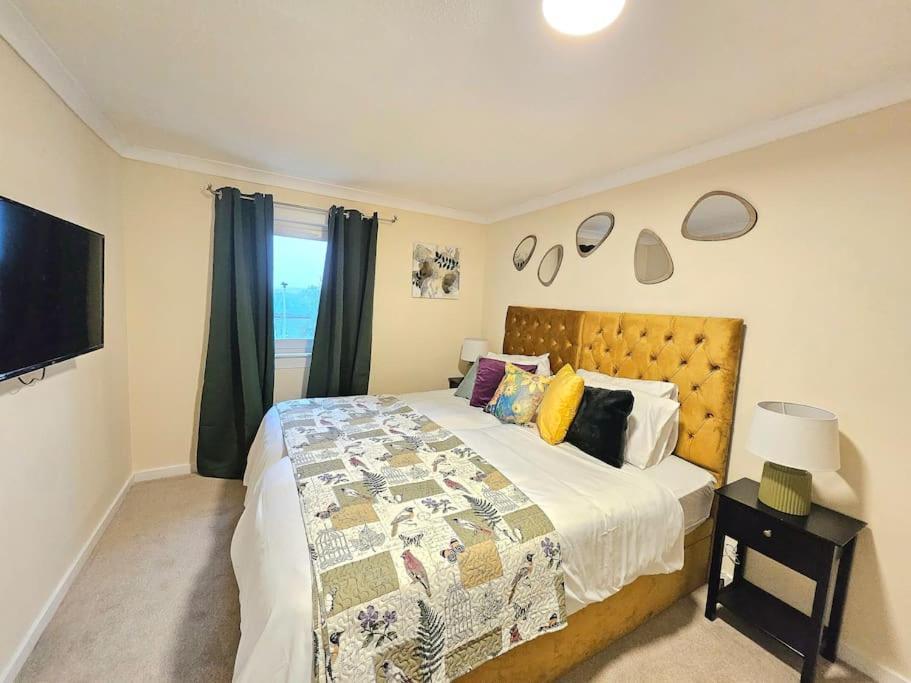 Apartment 4 Bed House With 6 Beds Edinburgh