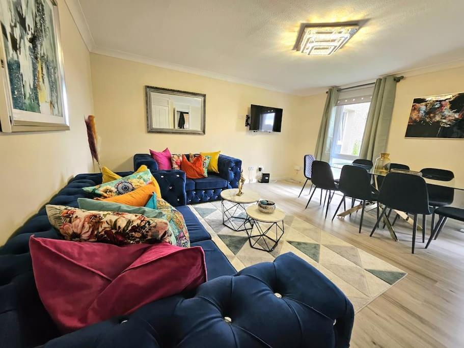 4 Bed House With 6 Beds Apartment Edinburgh