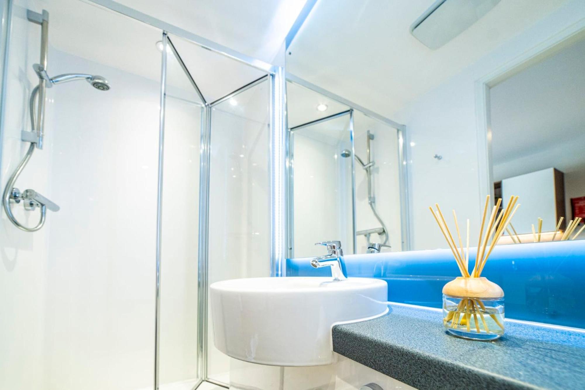 Apartment For Students Only Stylish With Kitchen At Brewer's Court In Edinburgh