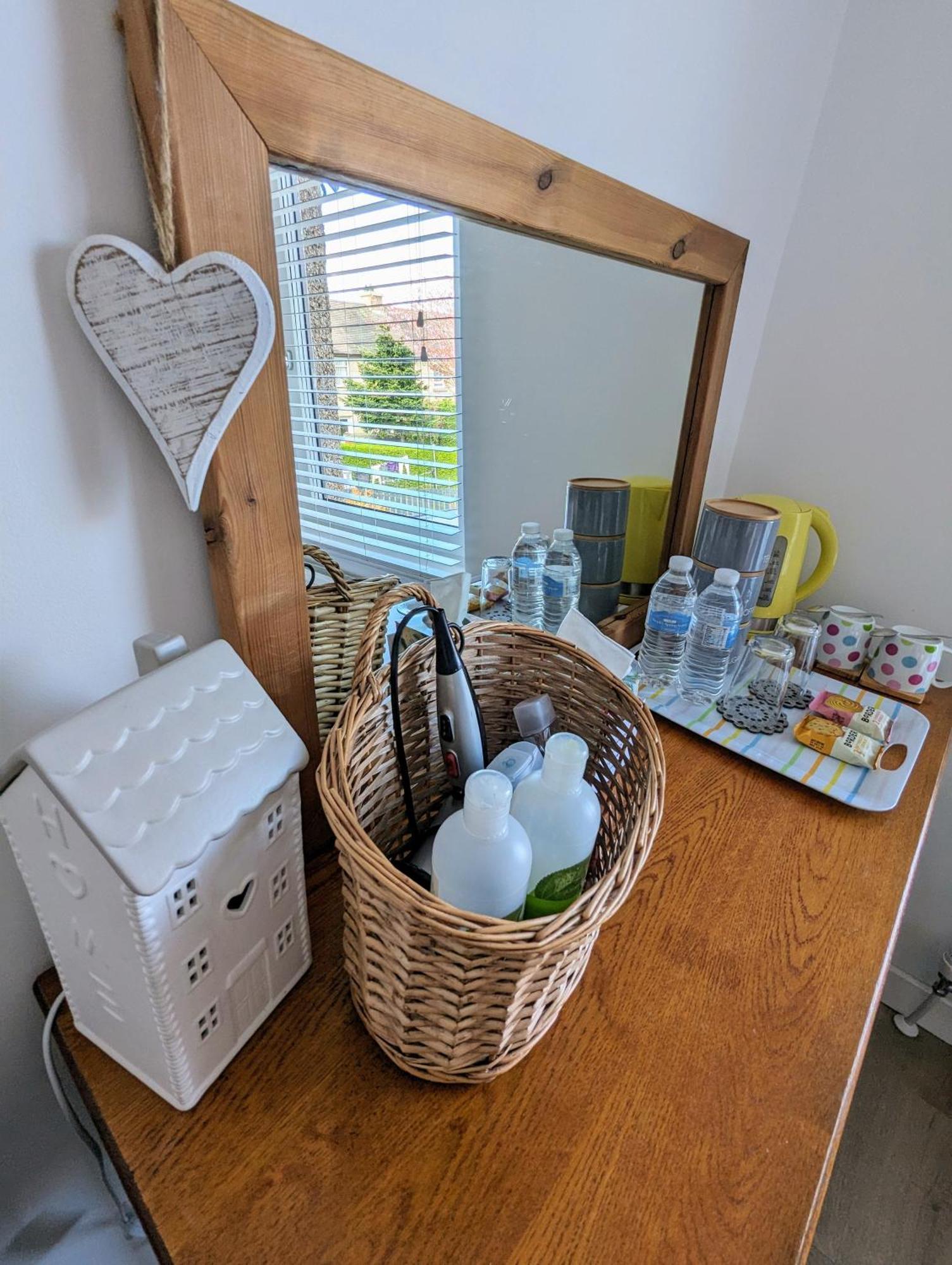 Cosy Guest In A Family With Free Parking Homestay *