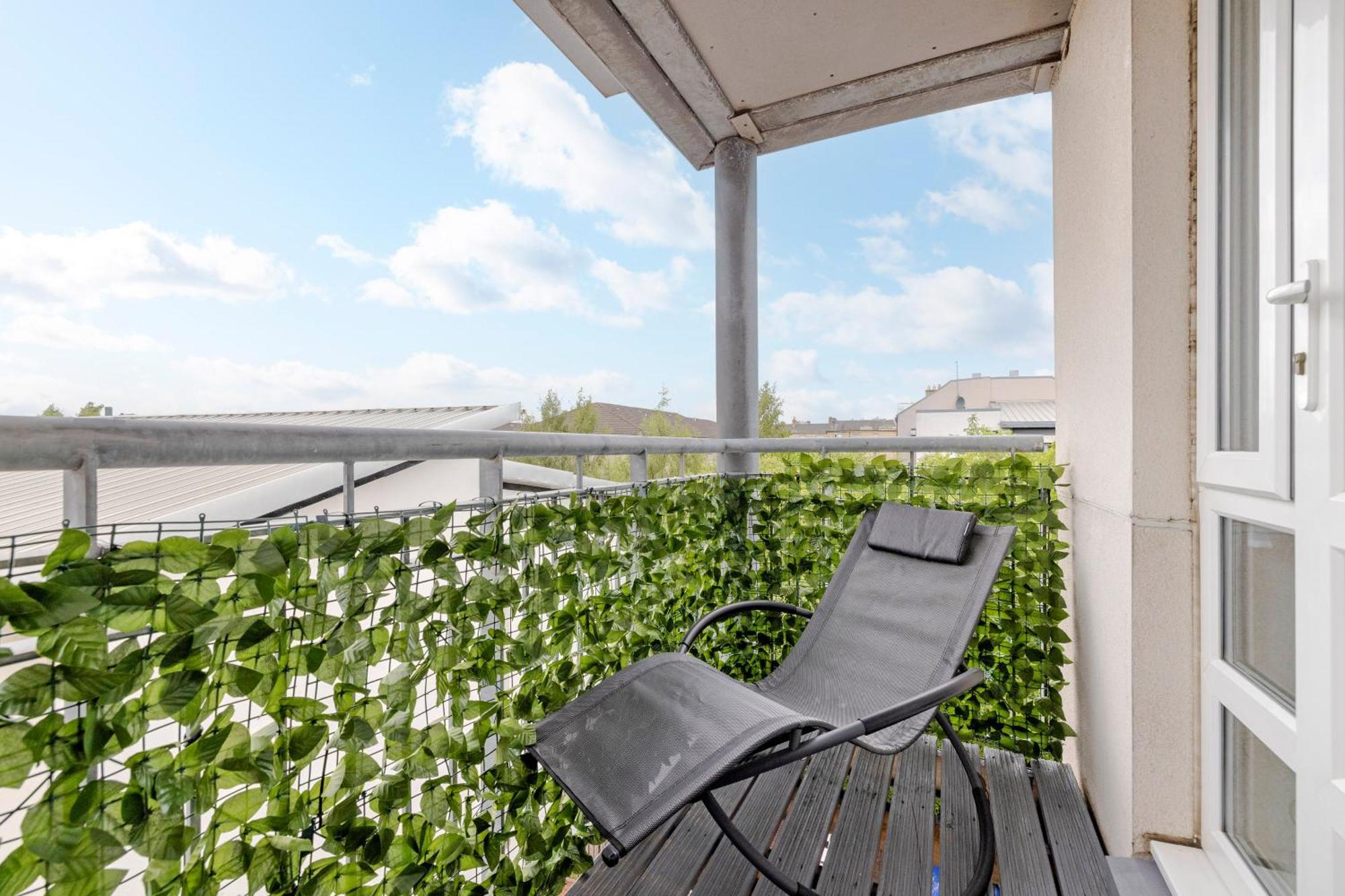 Joivy Elegant Flat With Balcony