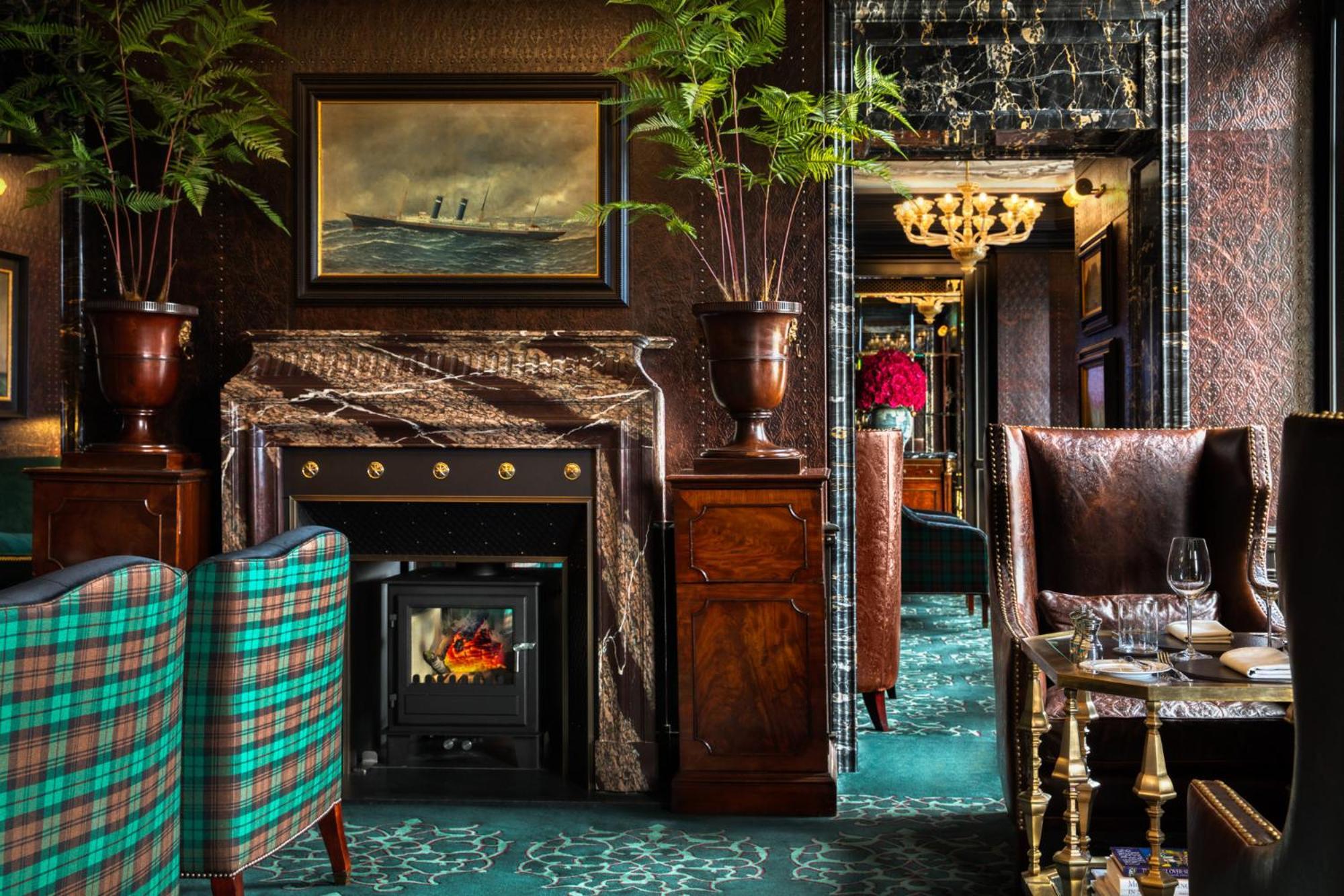 Hotel 100 Princes Street Edinburgh