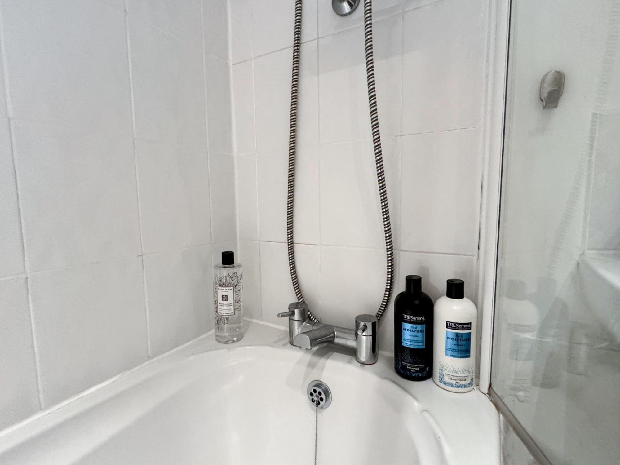 Arthurs Penthouse - Central Leith Walk 2-storey - Free Parking & Fast Wifi Apartment
