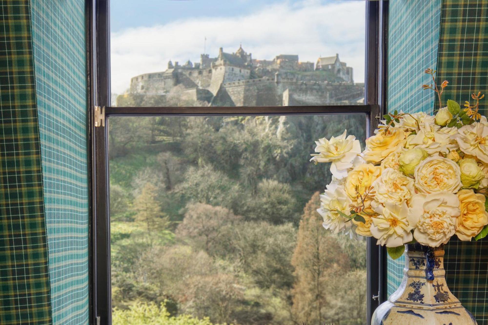 Hotel 100 Princes Street Edinburgh