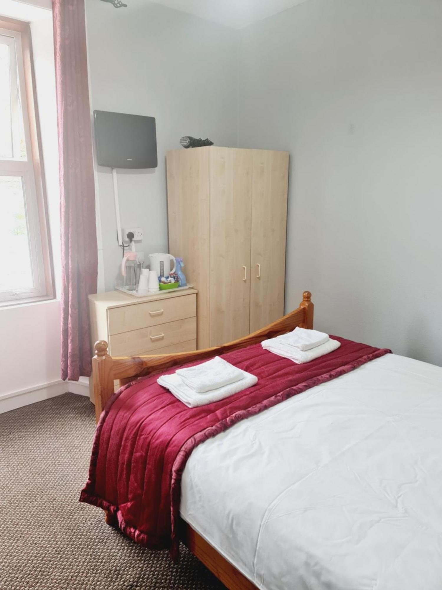 Dalry Guest house