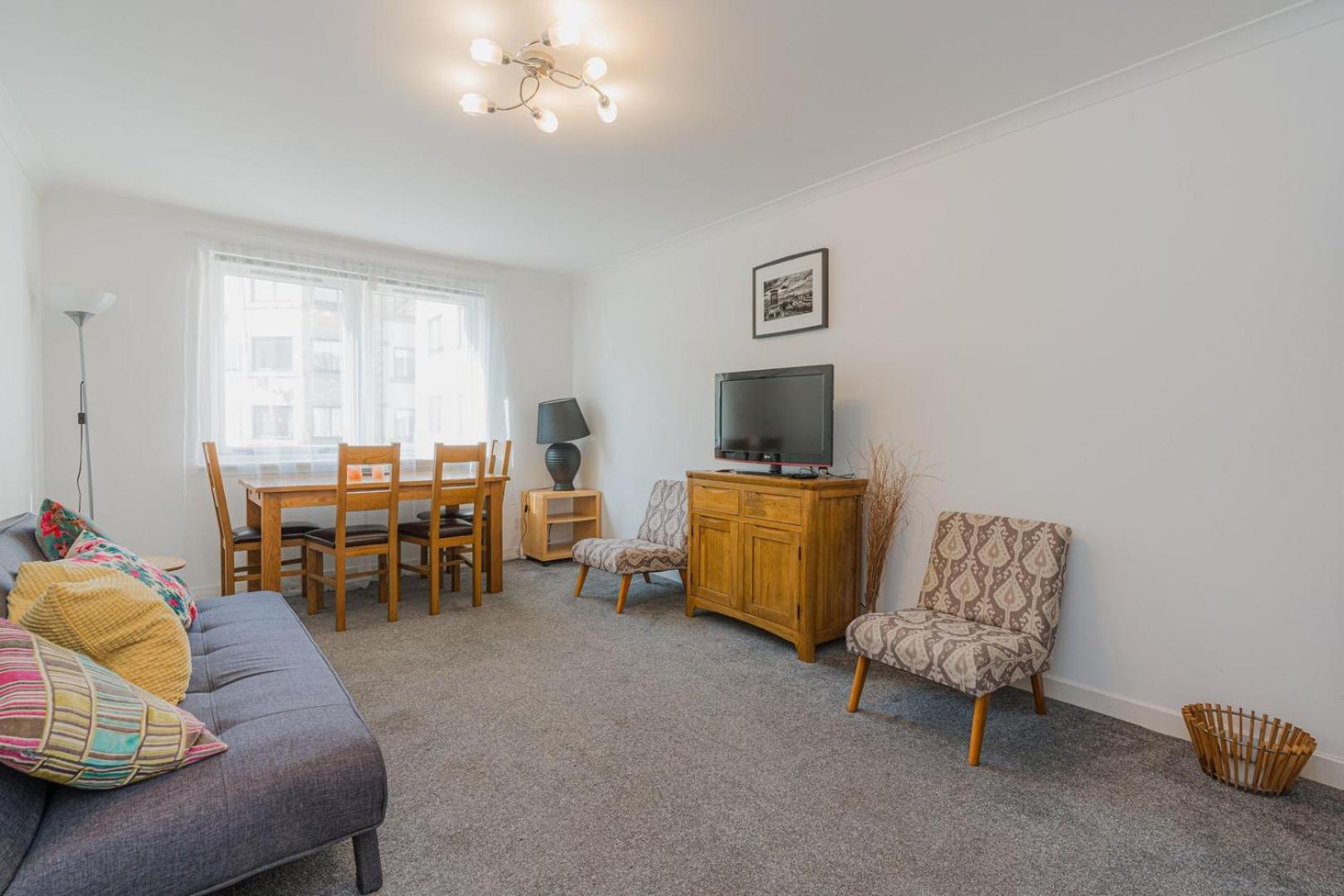 Guestready - Restful Near Castle Edinburgh