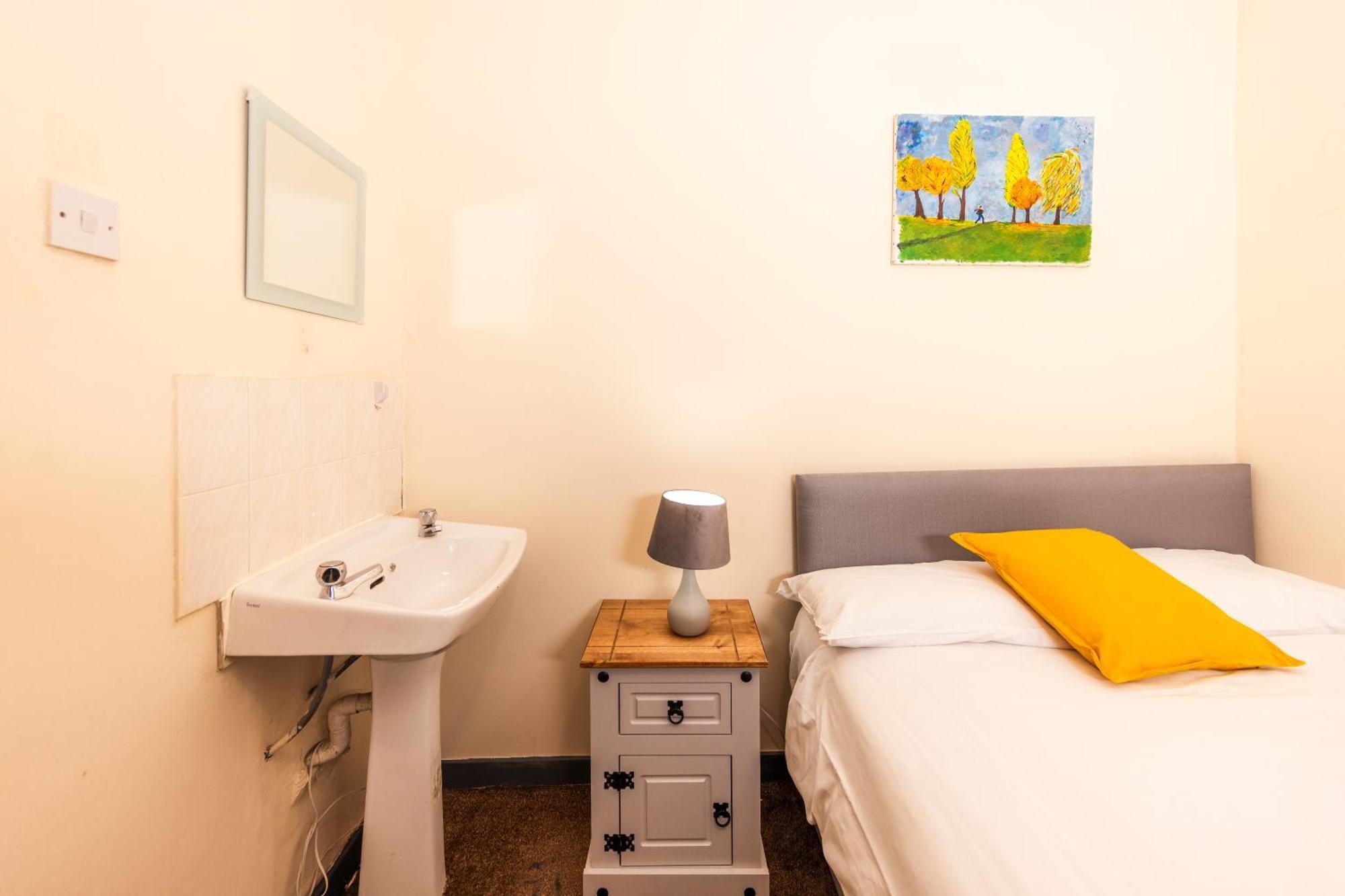 Apartment In Old Town, Cozy 4 Bedroom Flat