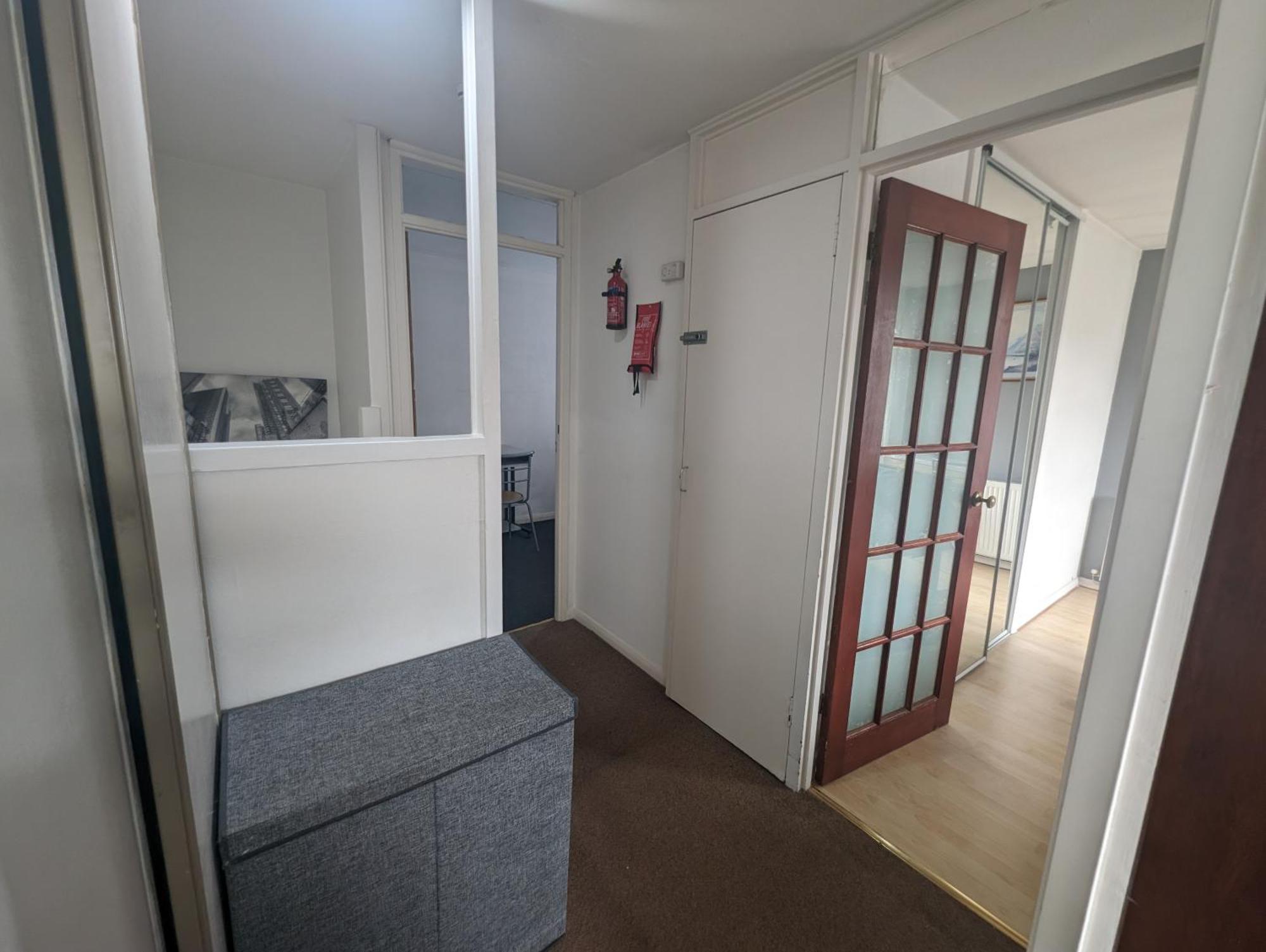 Gorgeous Full In Apartment