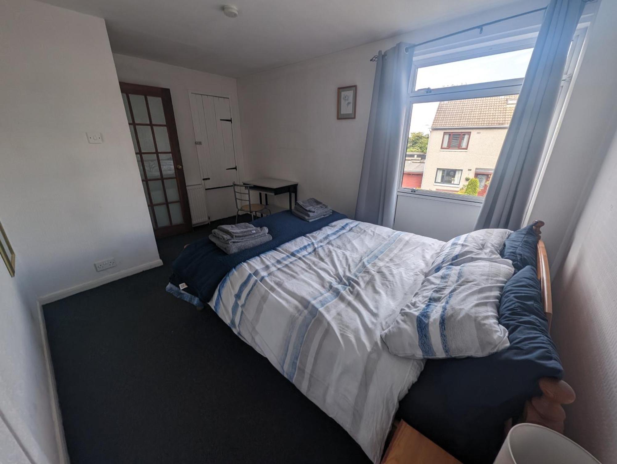 Gorgeous Full In Apartment *