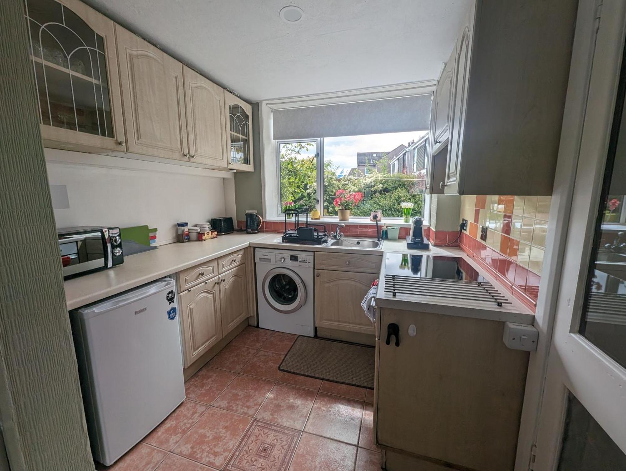 Apartment Gorgeous Full In EDI