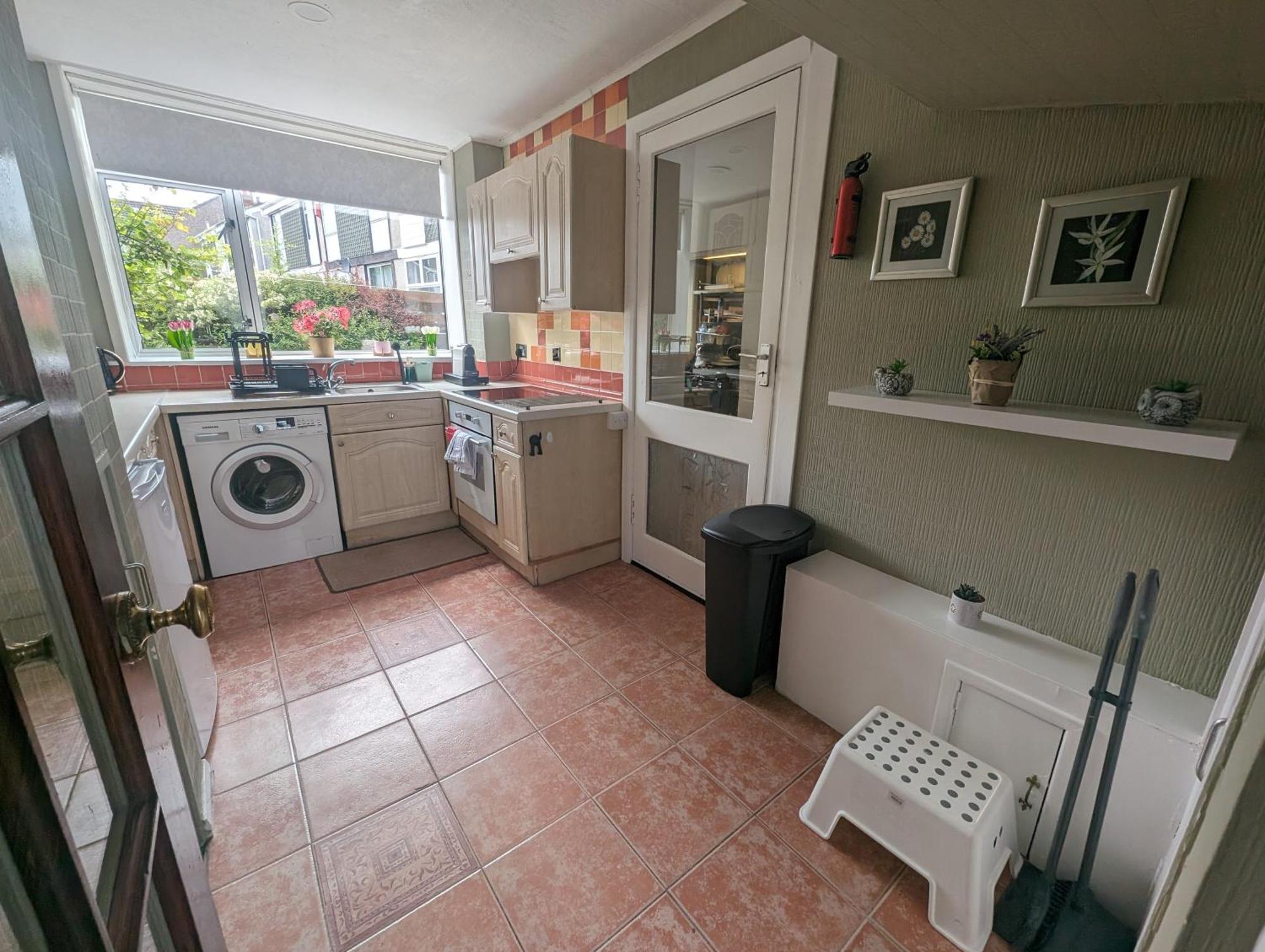 Apartment Gorgeous Full In EDI