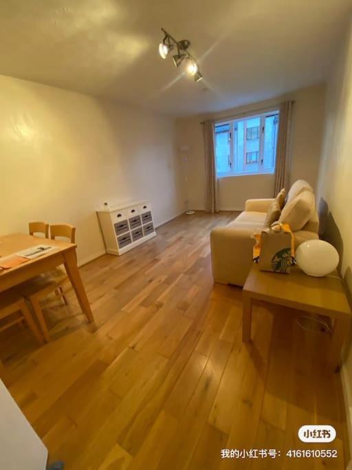 Quiet Central Apartment For Upto 4 People Apartment