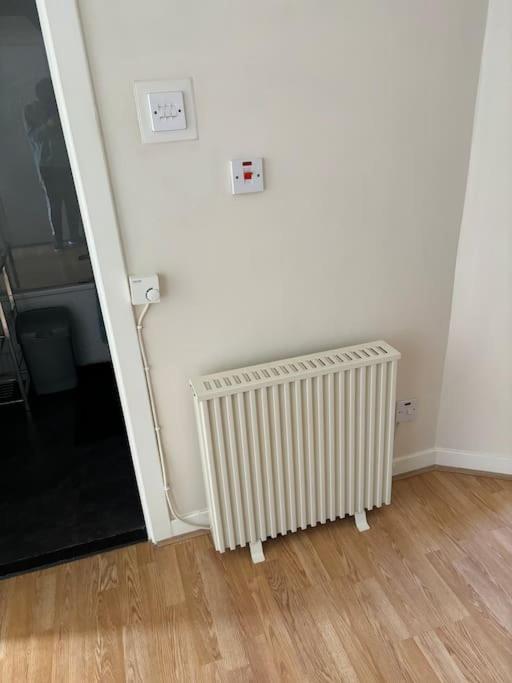 Apartment Quiet Central Apartment For Upto 4 People *