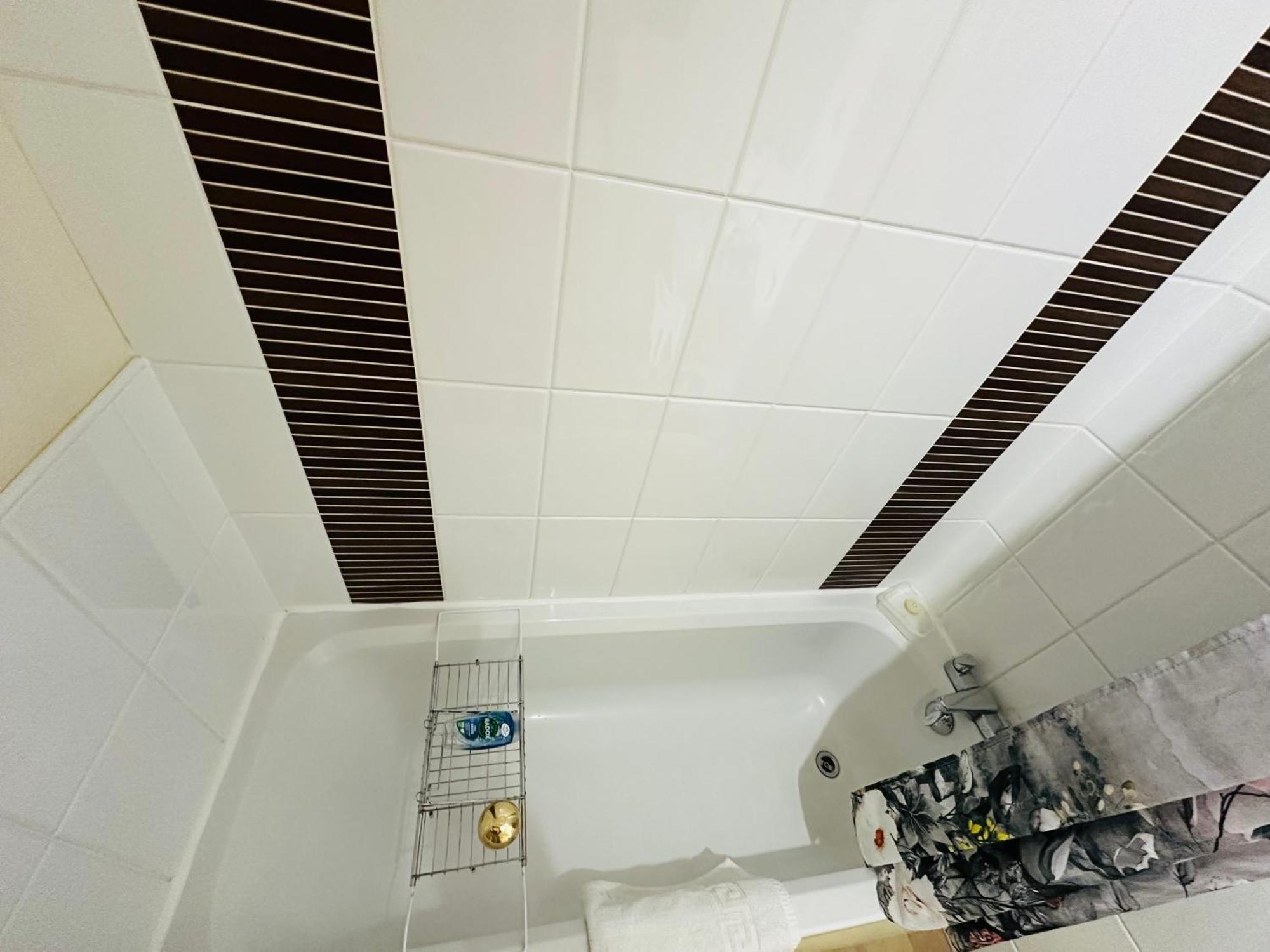 Privatunterkunft Lovely Double With Private Bathroom And Double With Shared Toilet & Parking Free