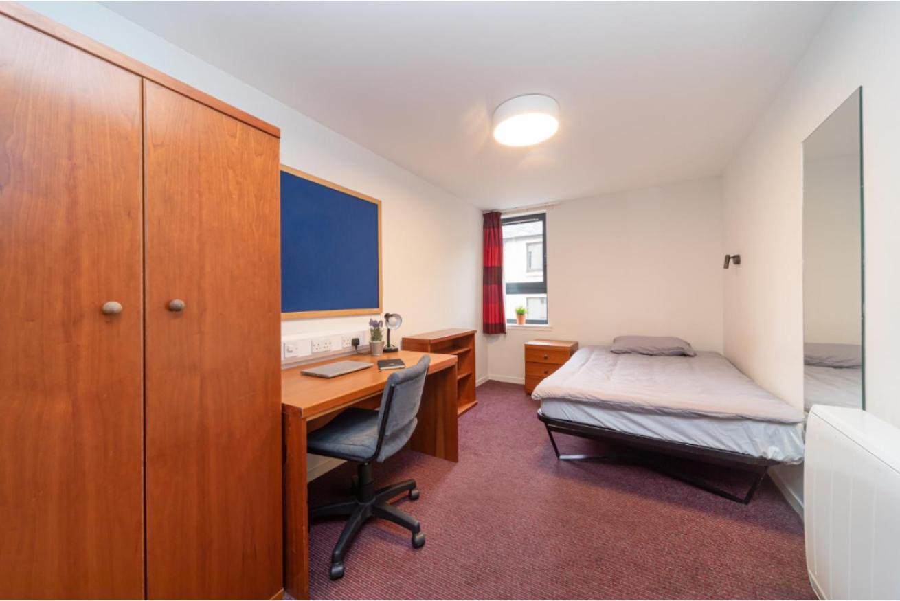 Apartment Joivy Affordable 3,4,5 And 12 Bed Private Flats Next To Royal Mile (adults Only) Edinburgh