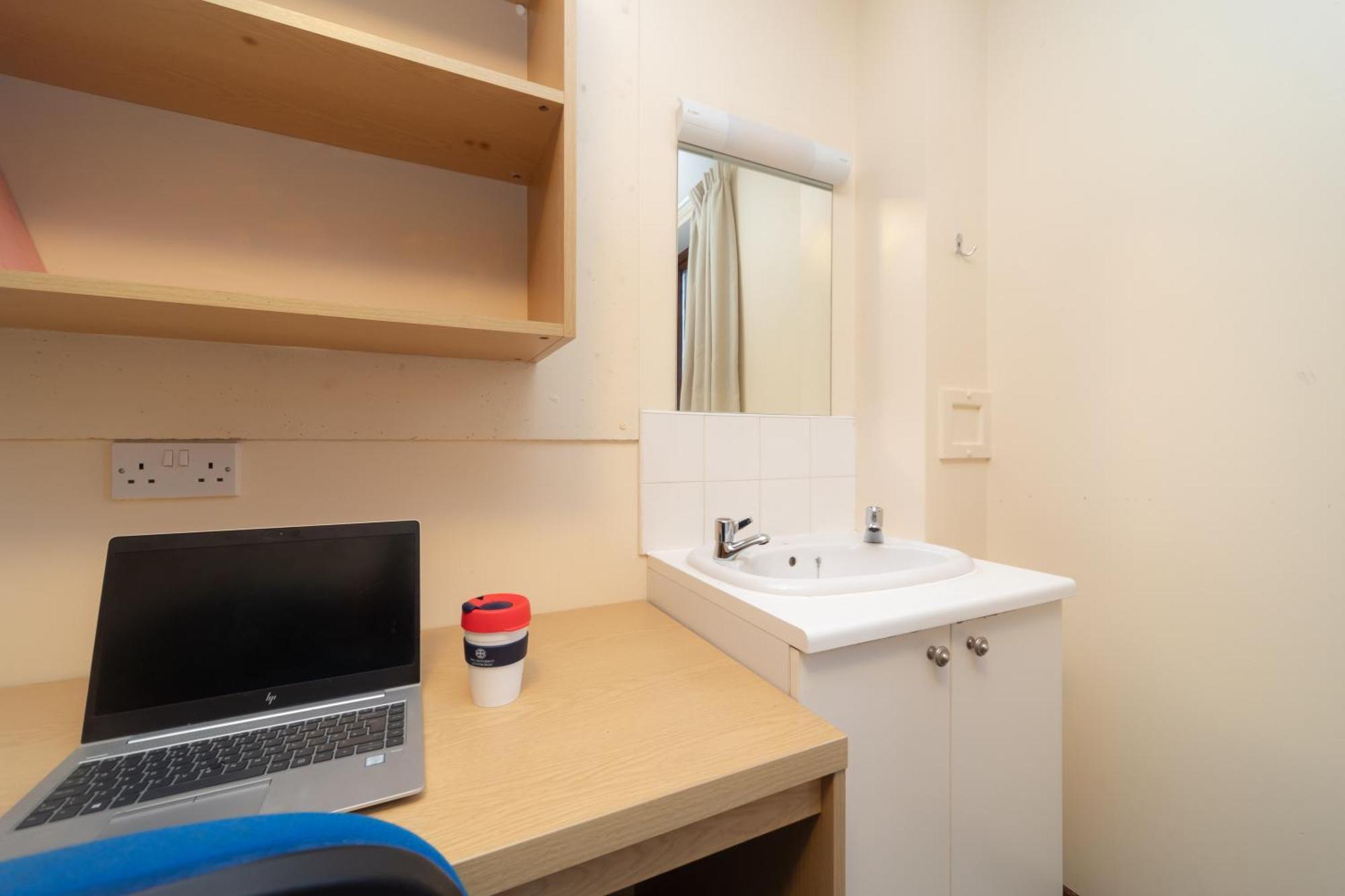 Apartment Joivy Economy 4 And 5 Bed Flats, Close To Old Town And Royal Mile - Adults Only *