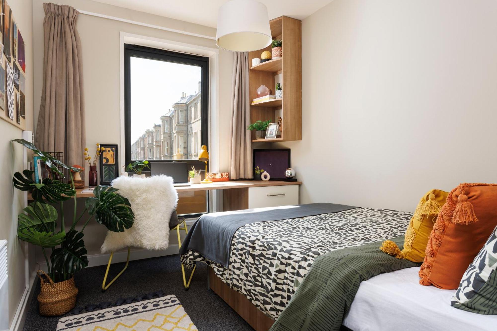 Unite Students - Chalmers Street - The Meadows Aparthotel Edinburgh
