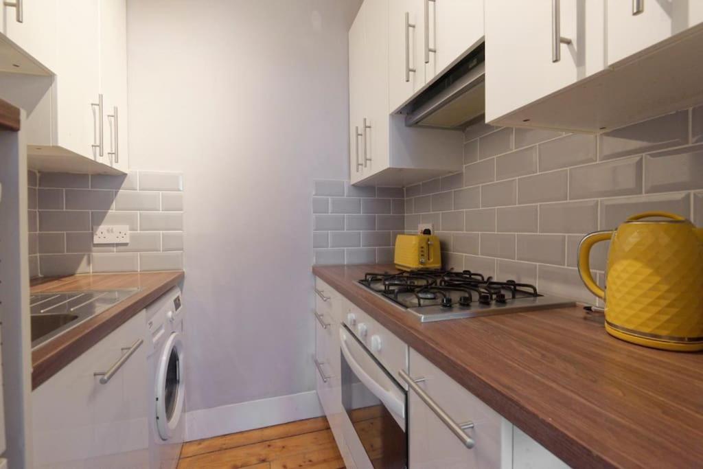 Cosy And Chic, Quiet In Leith