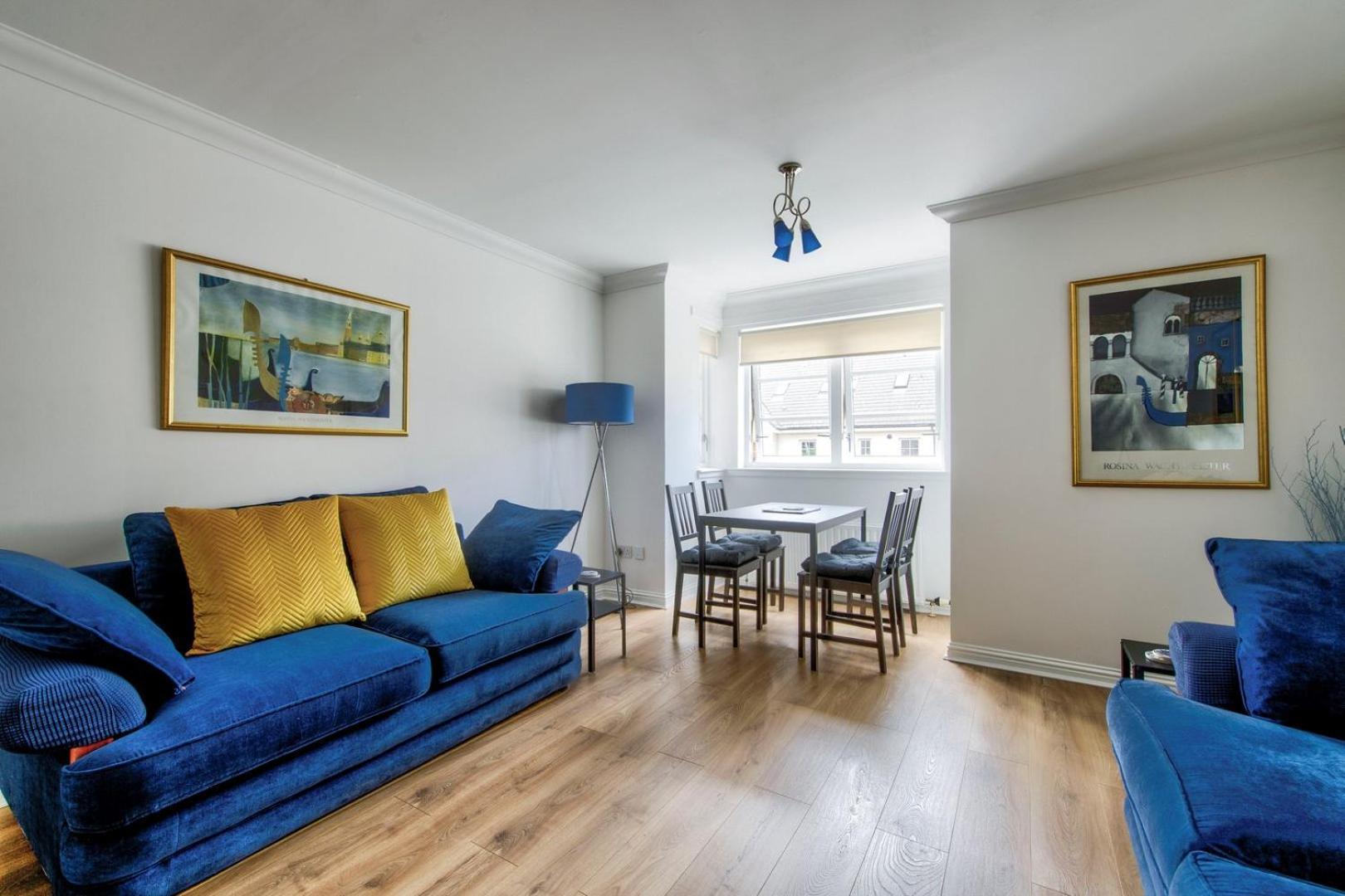Apartment Guestready - Stylish W/ Parking Near *