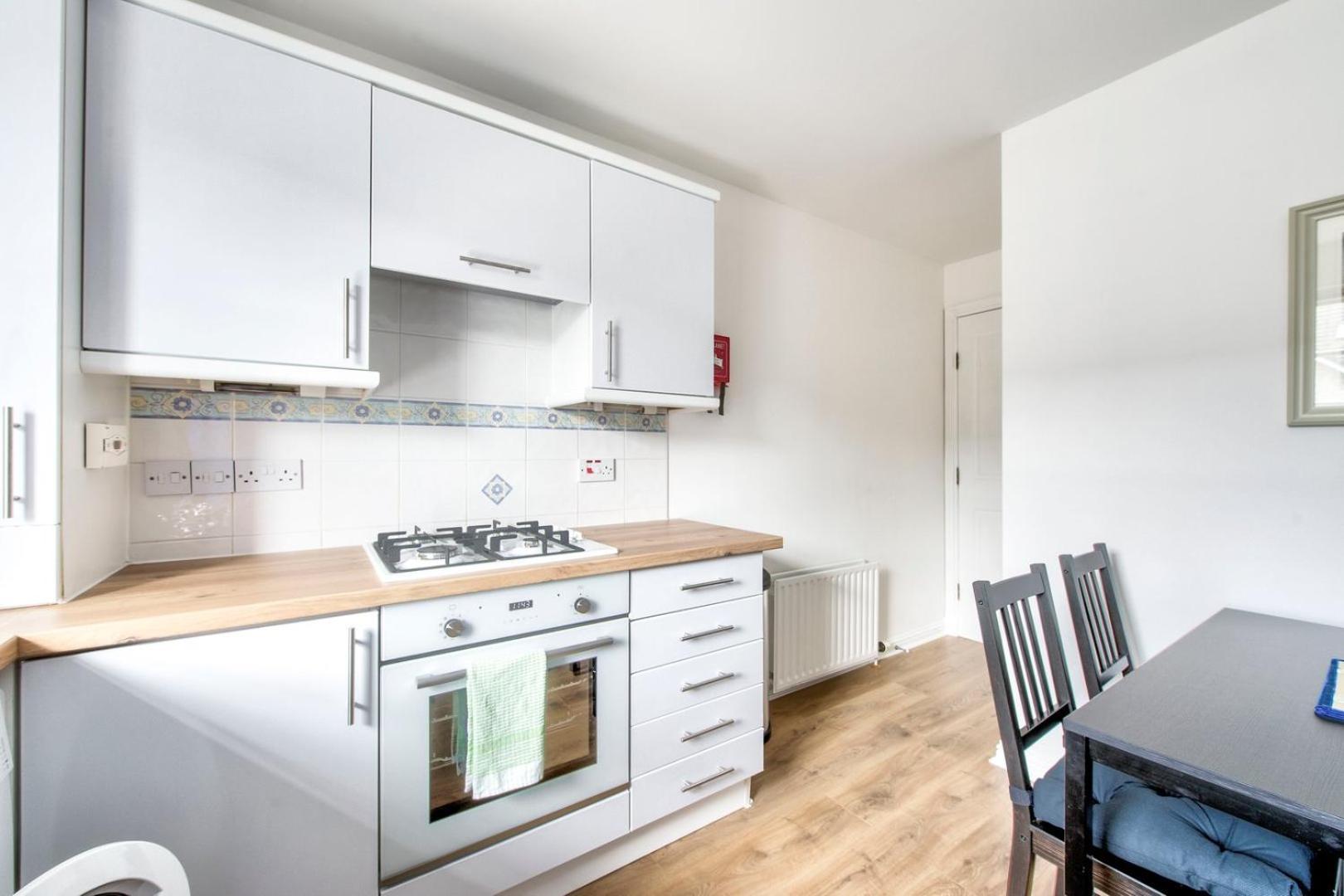 Guestready - Stylish W/ Parking Near * Edinburgh
