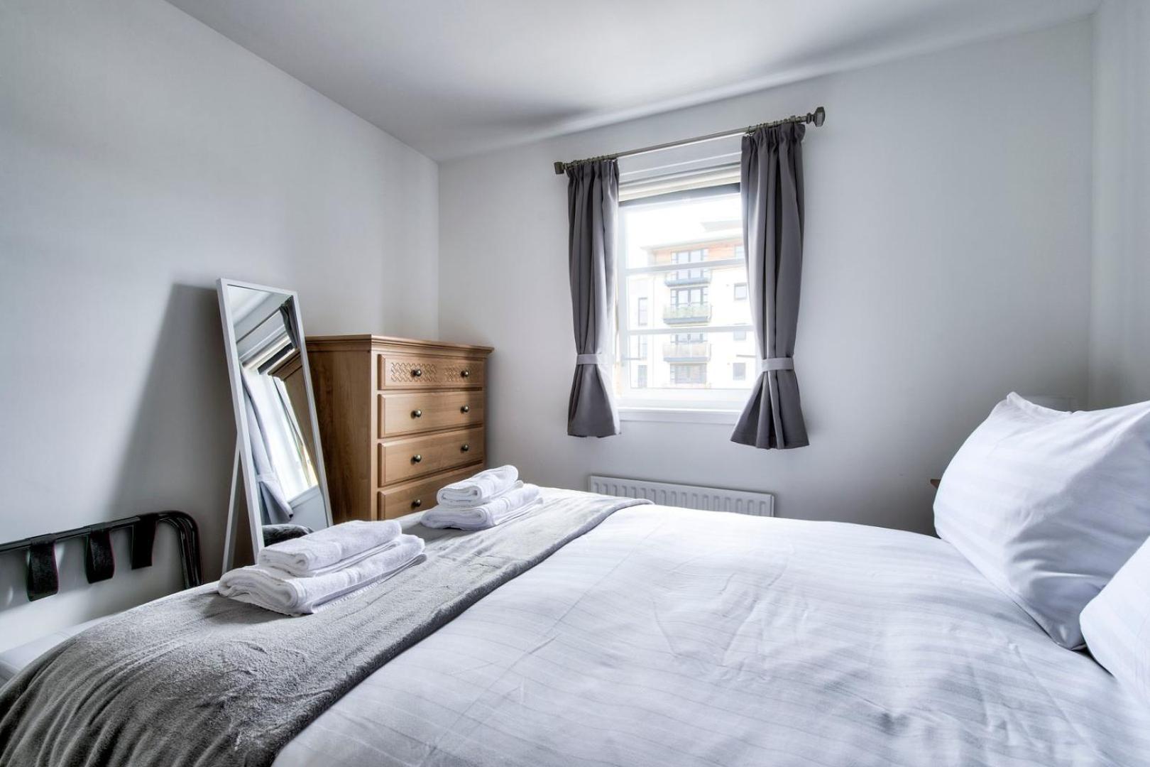 Guestready - Stylish W/ Parking Near Edinburgh