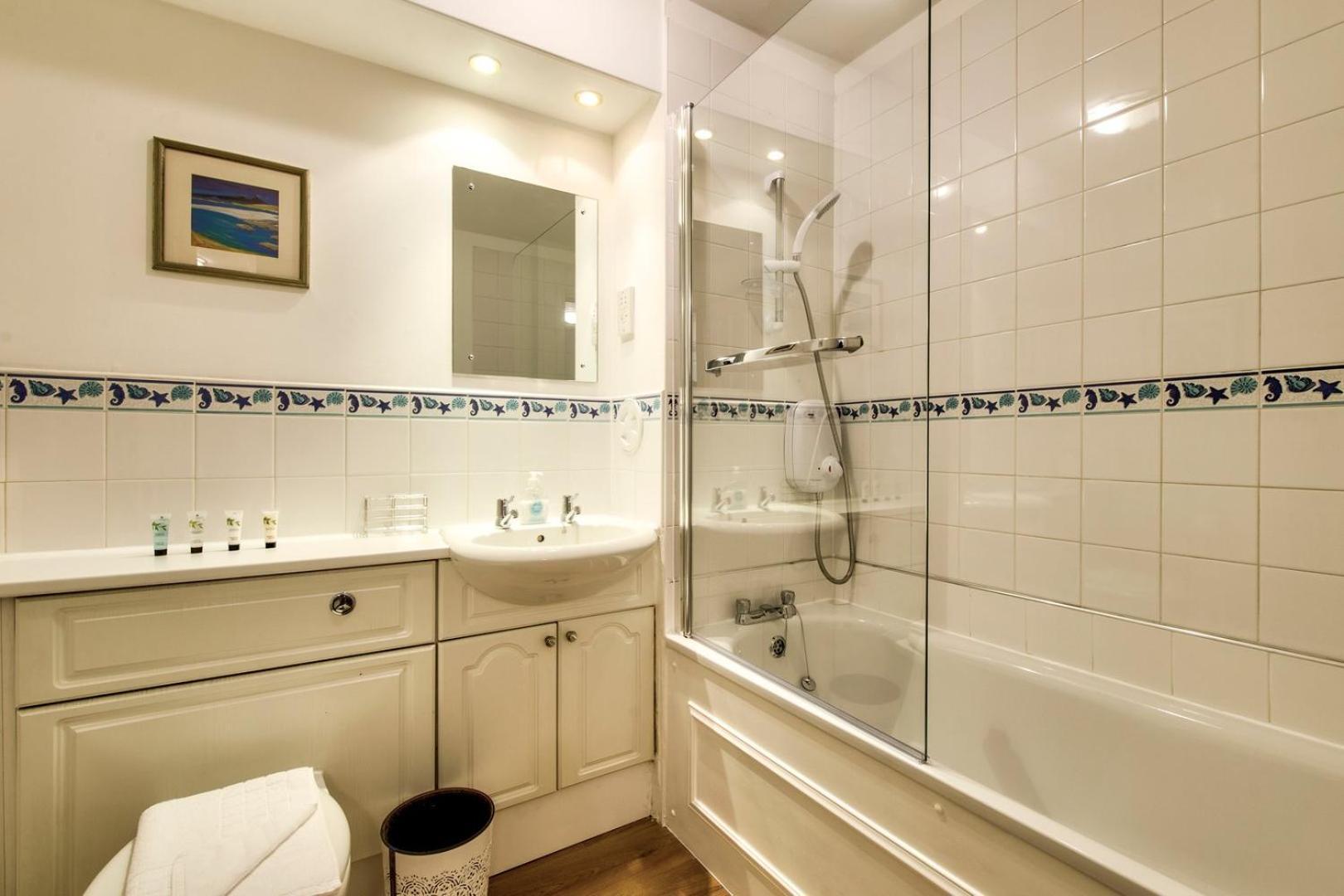 Guestready - Stylish W/ Parking Near Apartment
