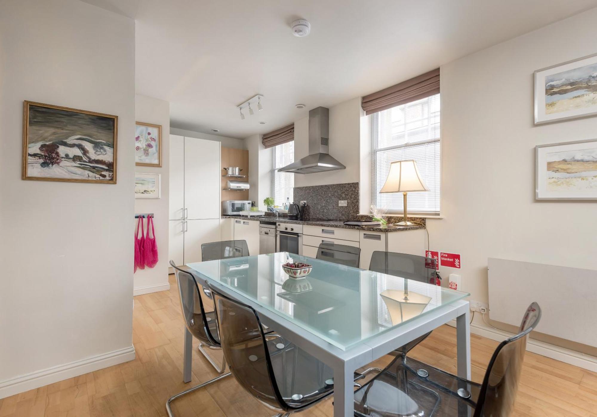 Causewayside @ The Address Apartment