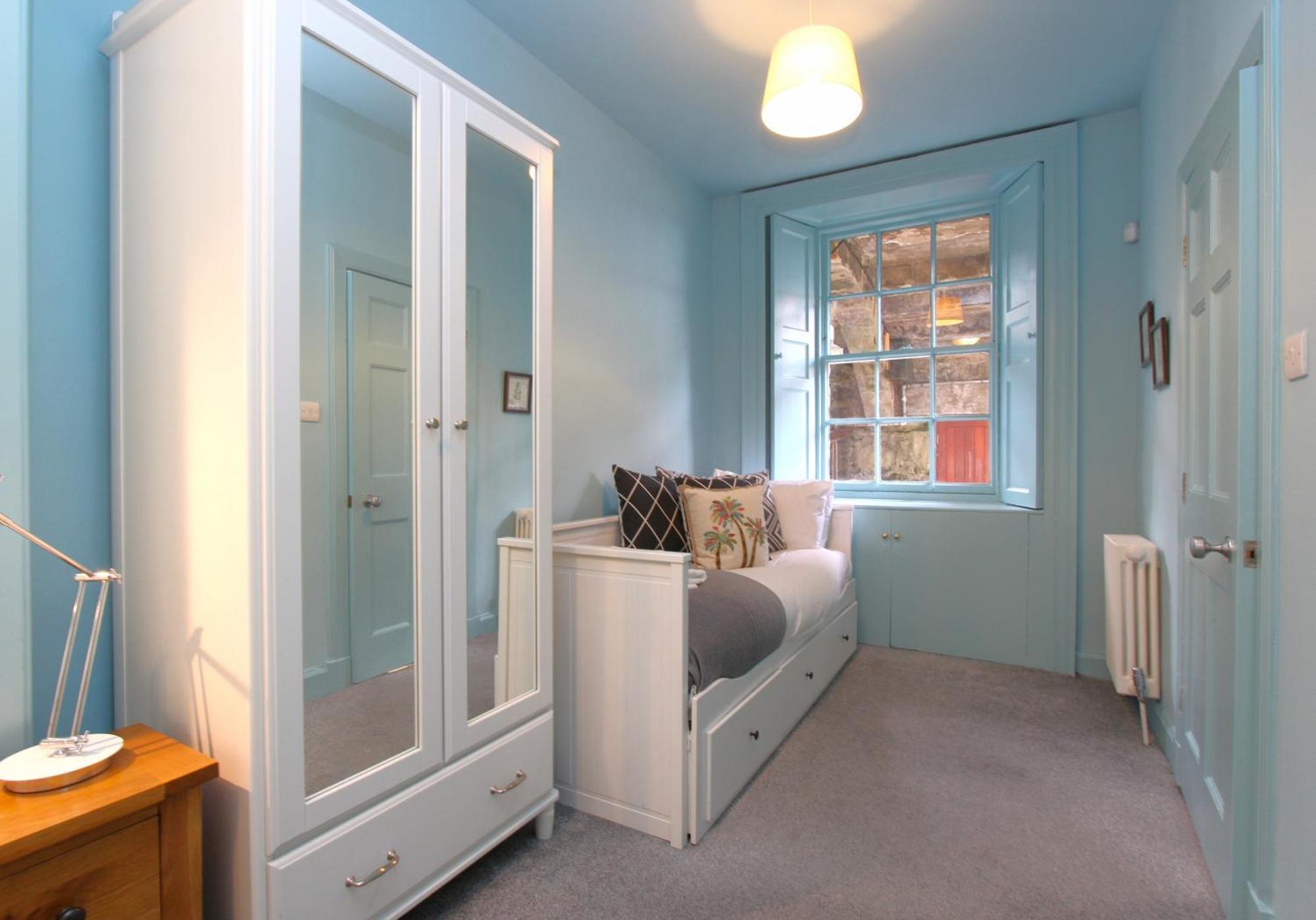 Centre New Town 2 Bedroom Flat Edinburgh