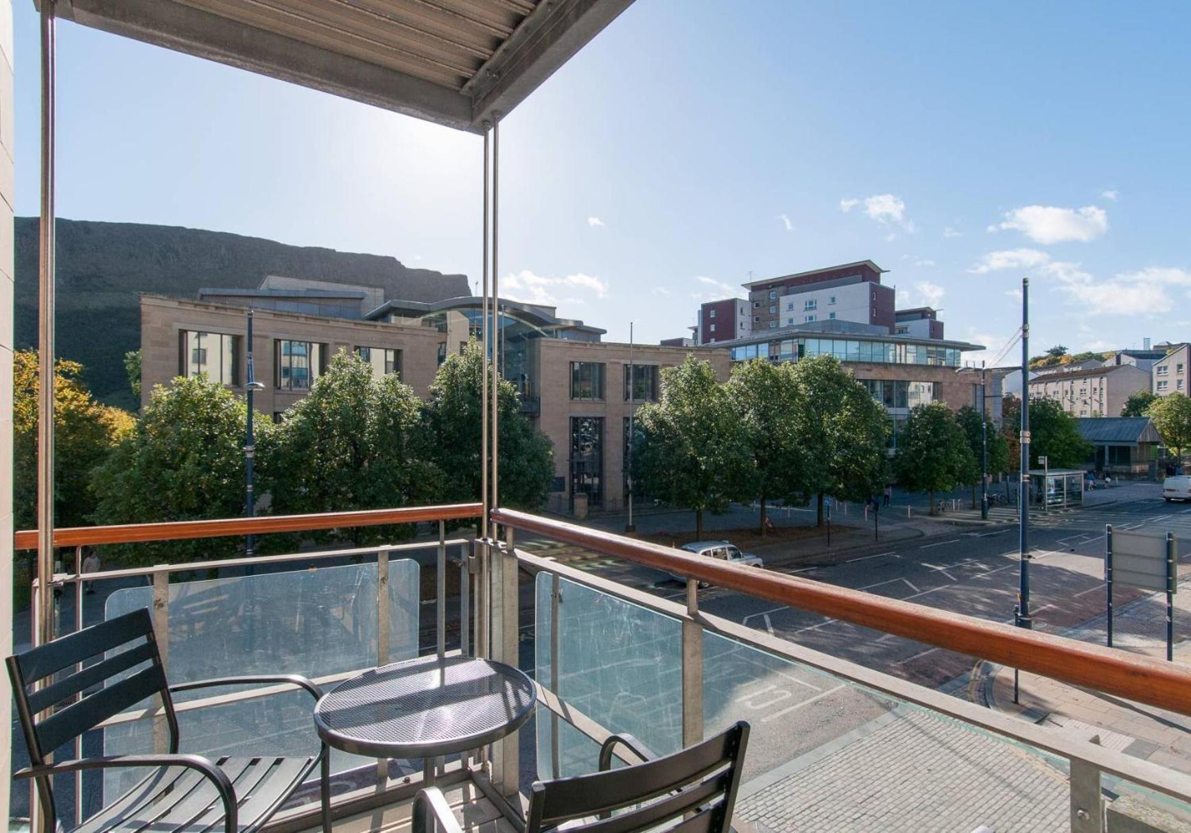 Holyrood Road Park - 379 Apartment EDI