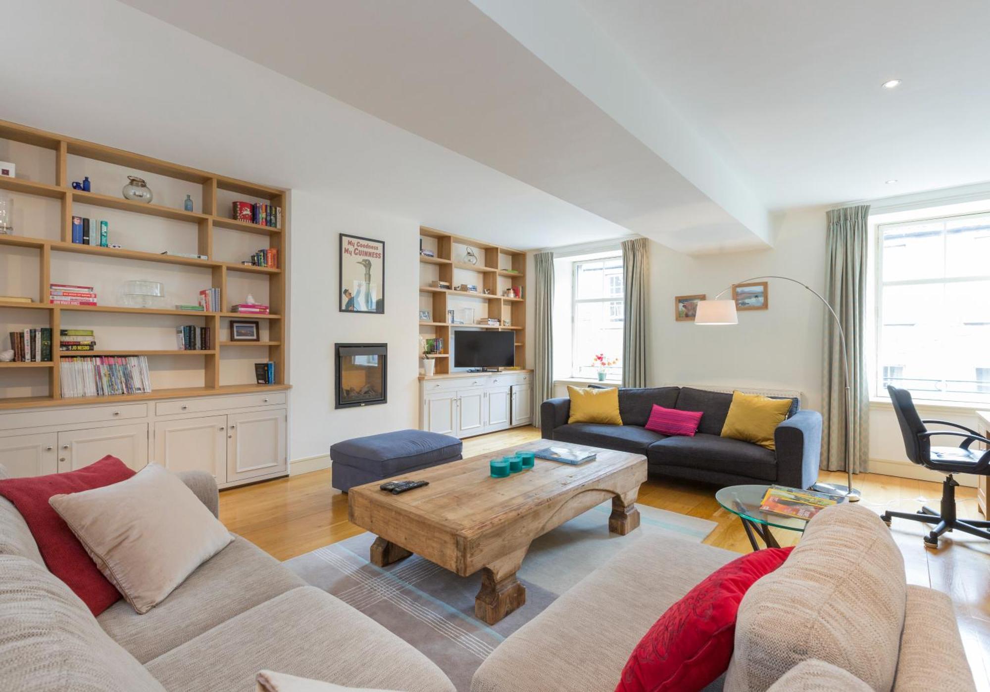 Thistle Street - 401