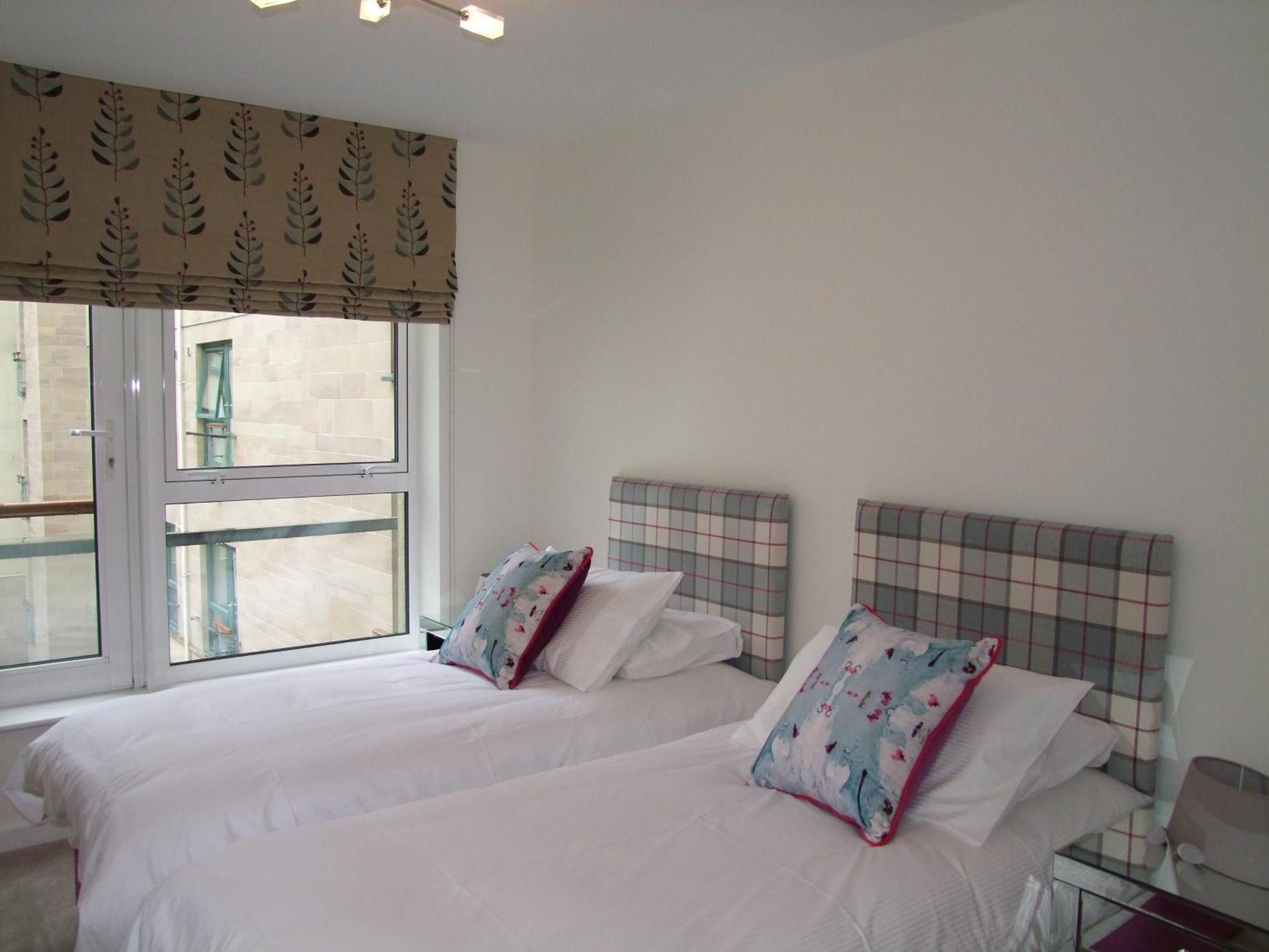 Holyrood Road Park - 379 Apartment EDI