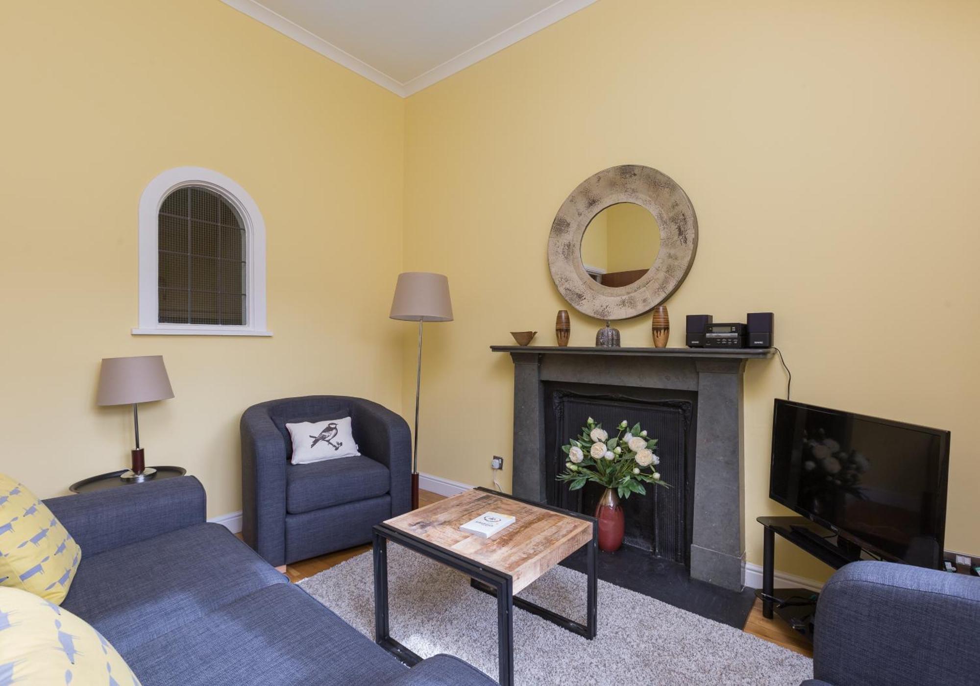 Apartment Old Tolbooth Wynd - 393 *