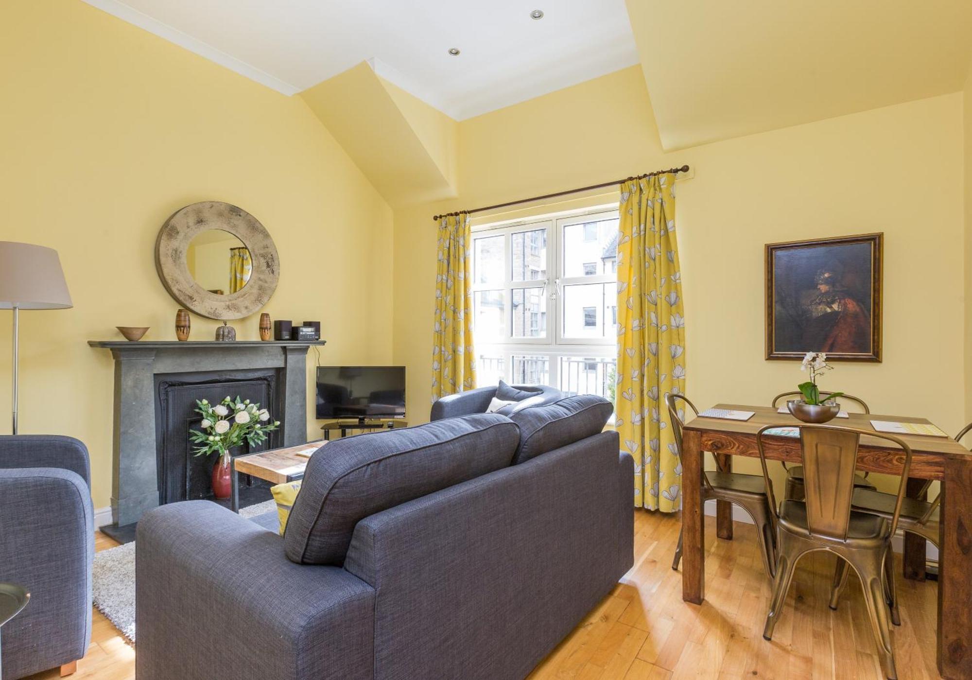 Apartment Old Tolbooth Wynd - 393 EDI