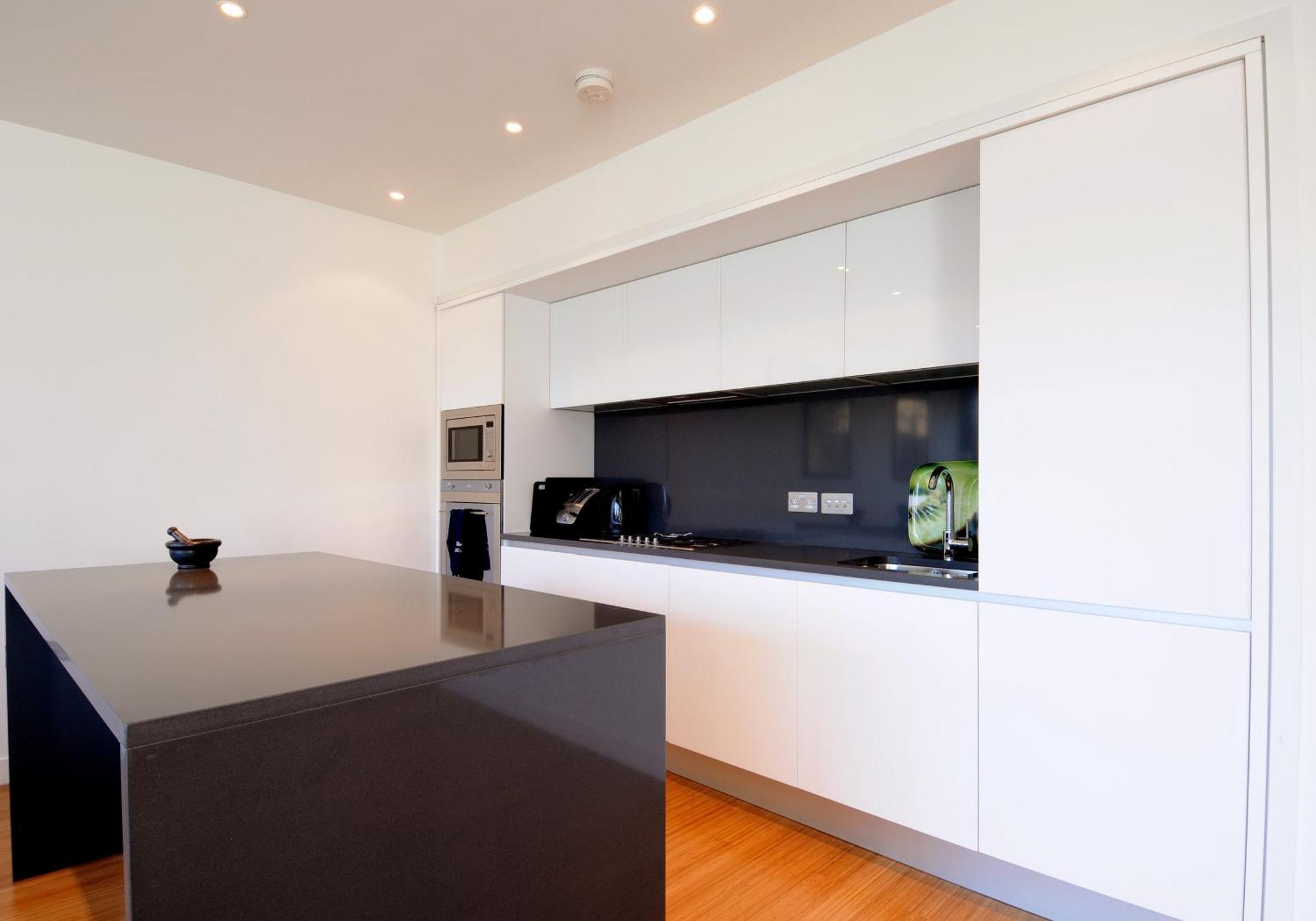 Apartment Simpsons Loan - 273 *