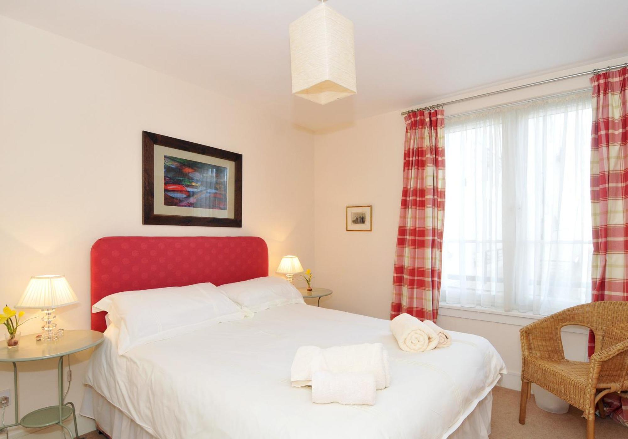 Annandale Street - 202 Apartment *