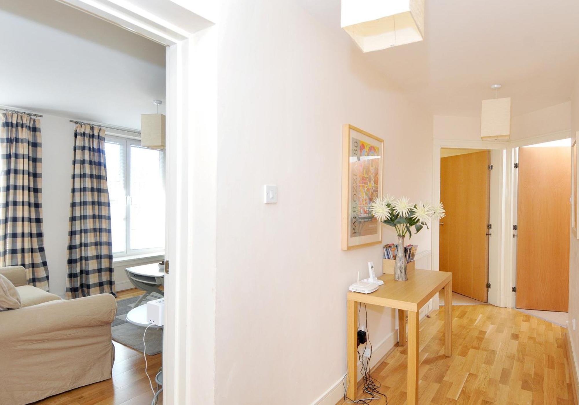 Annandale Street - 201 Apartment *
