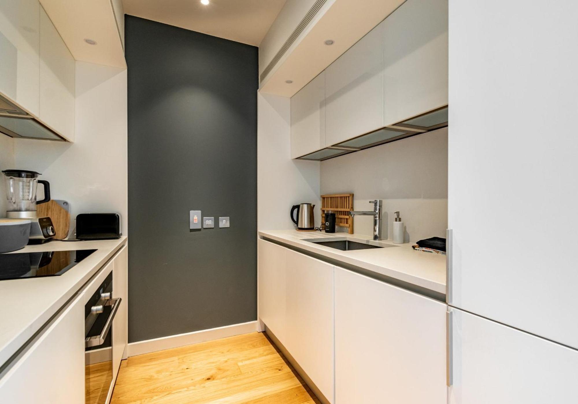 Simpsons Loan - 428 Apartment *