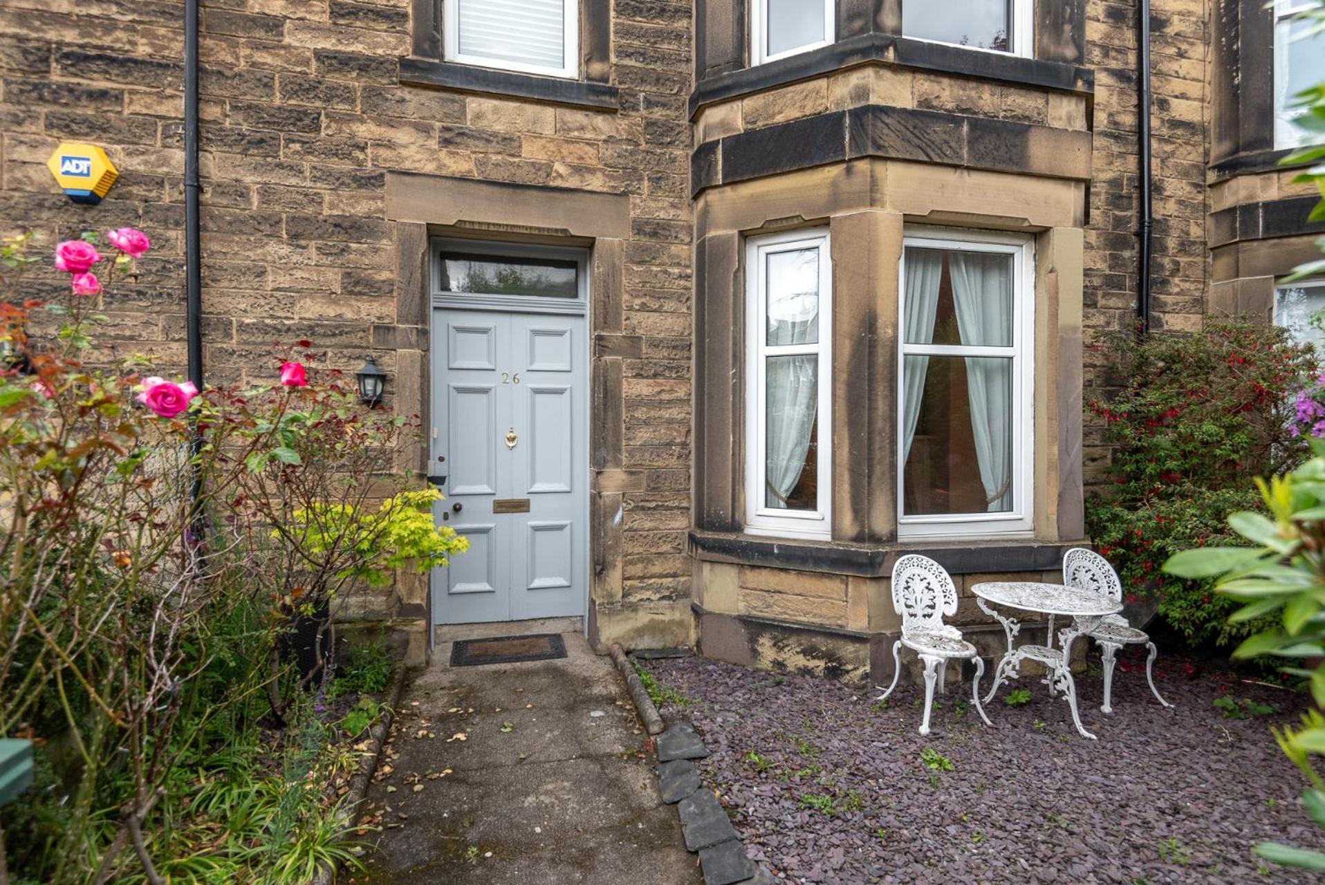 Holiday home Beautiful Victorian Townhouse With Private Garden, Close To The Beach Edinburgh