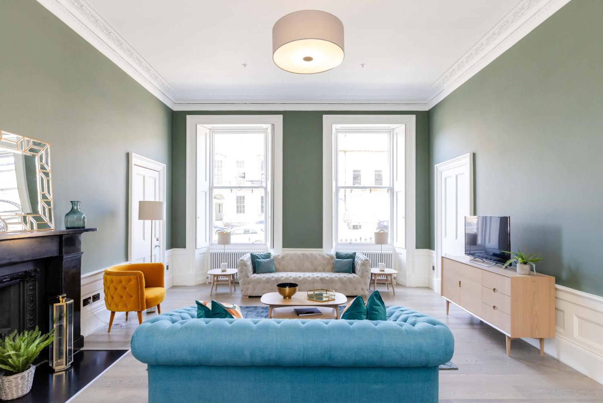 Dragon - Alina - 1 Bed Centre Luxury Apartment EDI