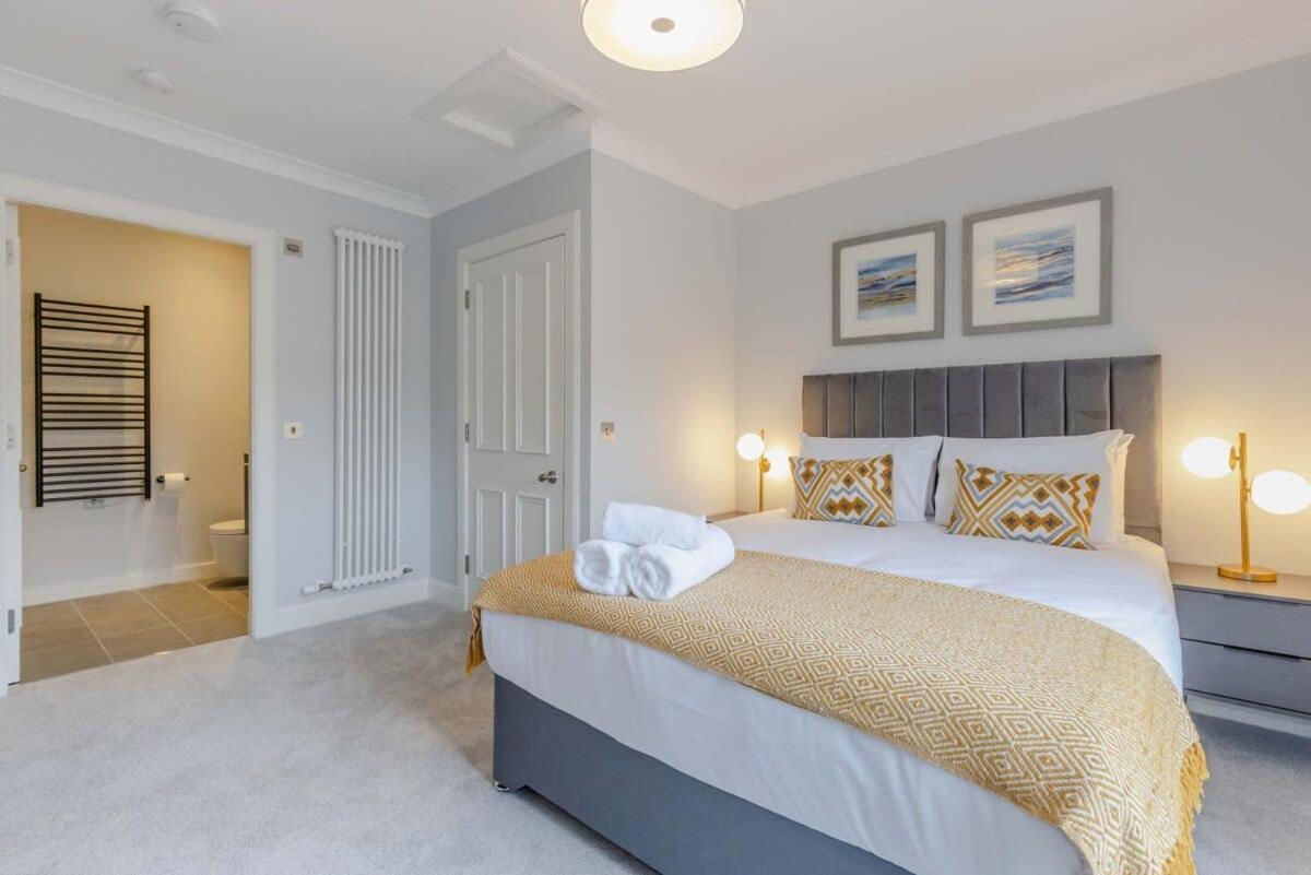 Dragon - Ladon - 2 Bed Centre Luxury Apartment