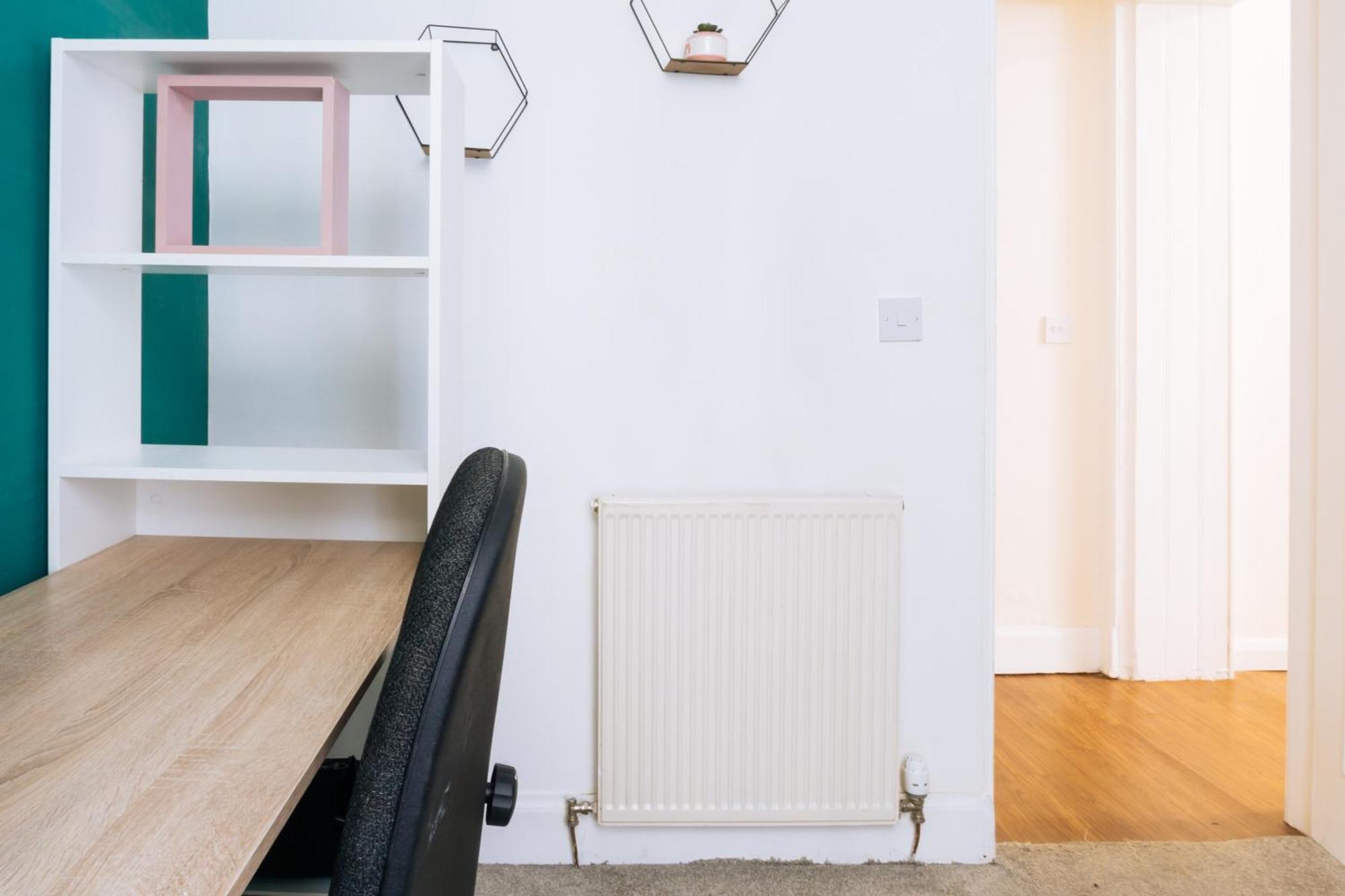 Homely 3 Bedroom In The Heart Of Apartment EDI