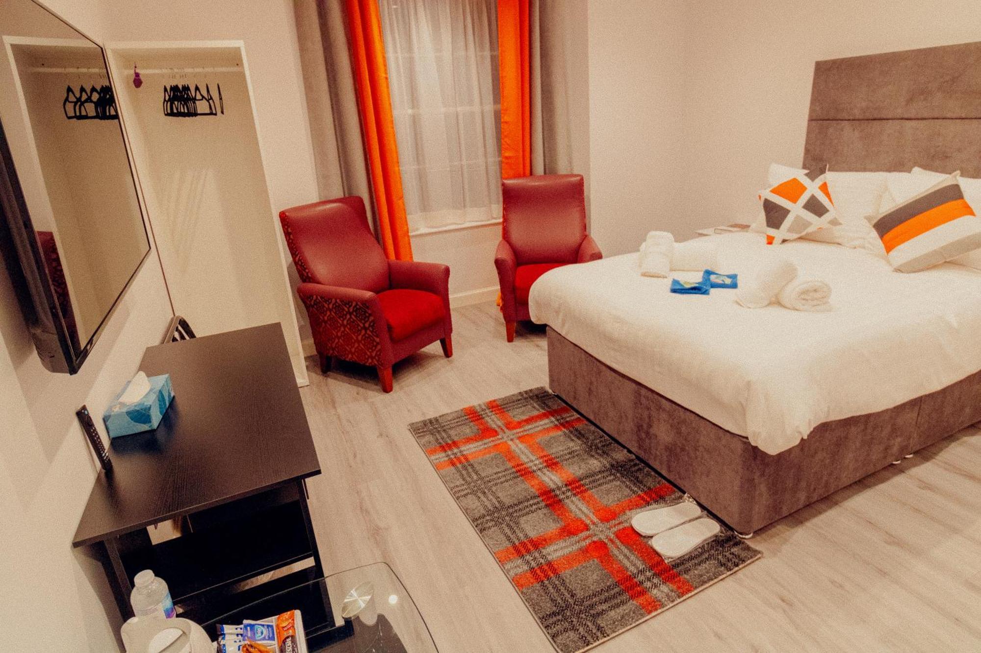 Guest house Mayfield *