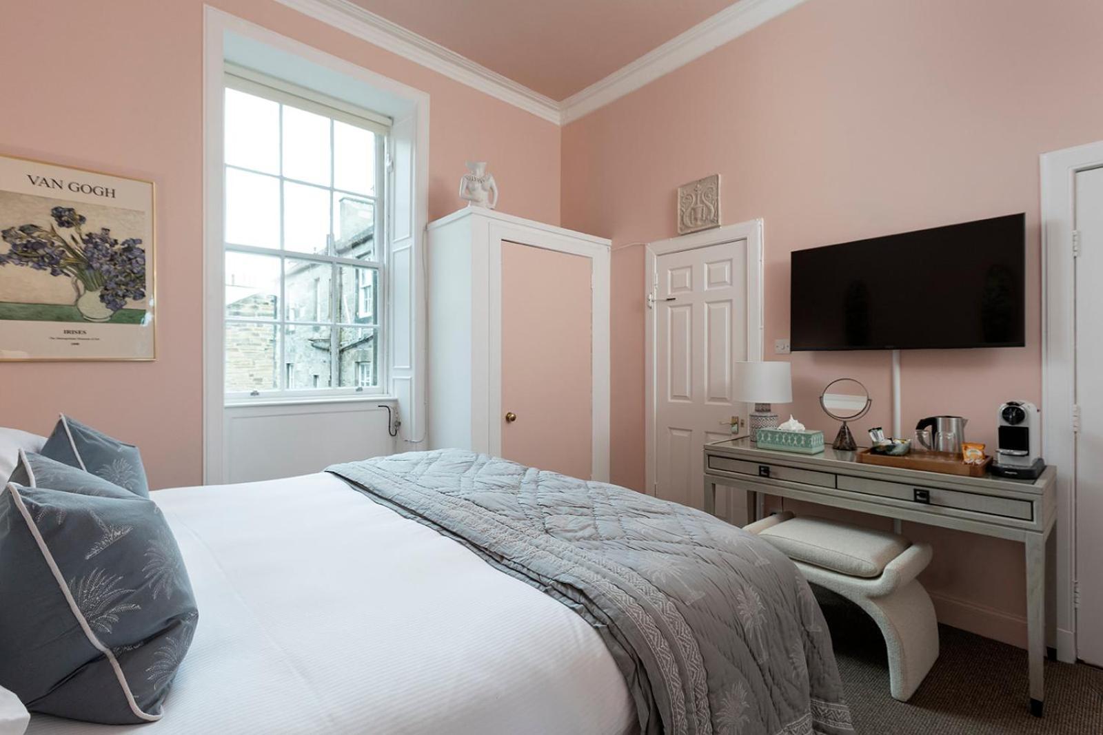 Hotel The Broughton Townhouse 3*