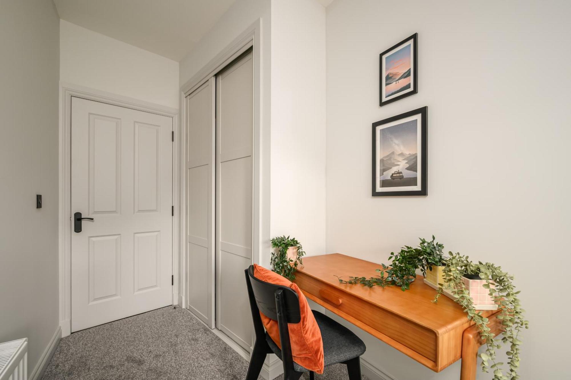 Trinity Flats By The House Of Danu