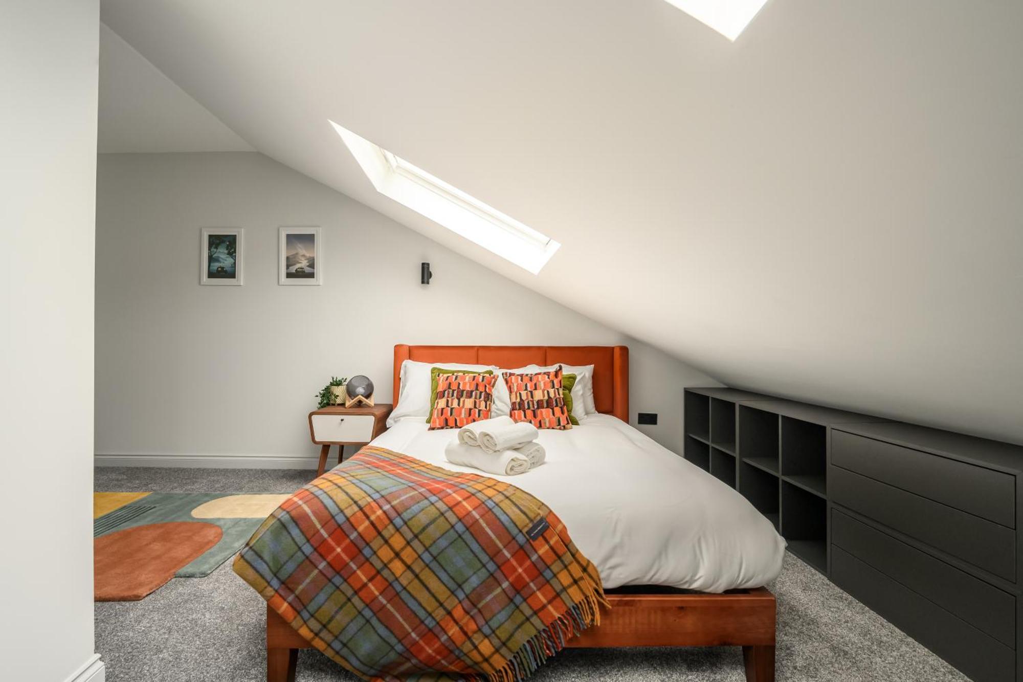 Trinity Flats By The House Of Danu *