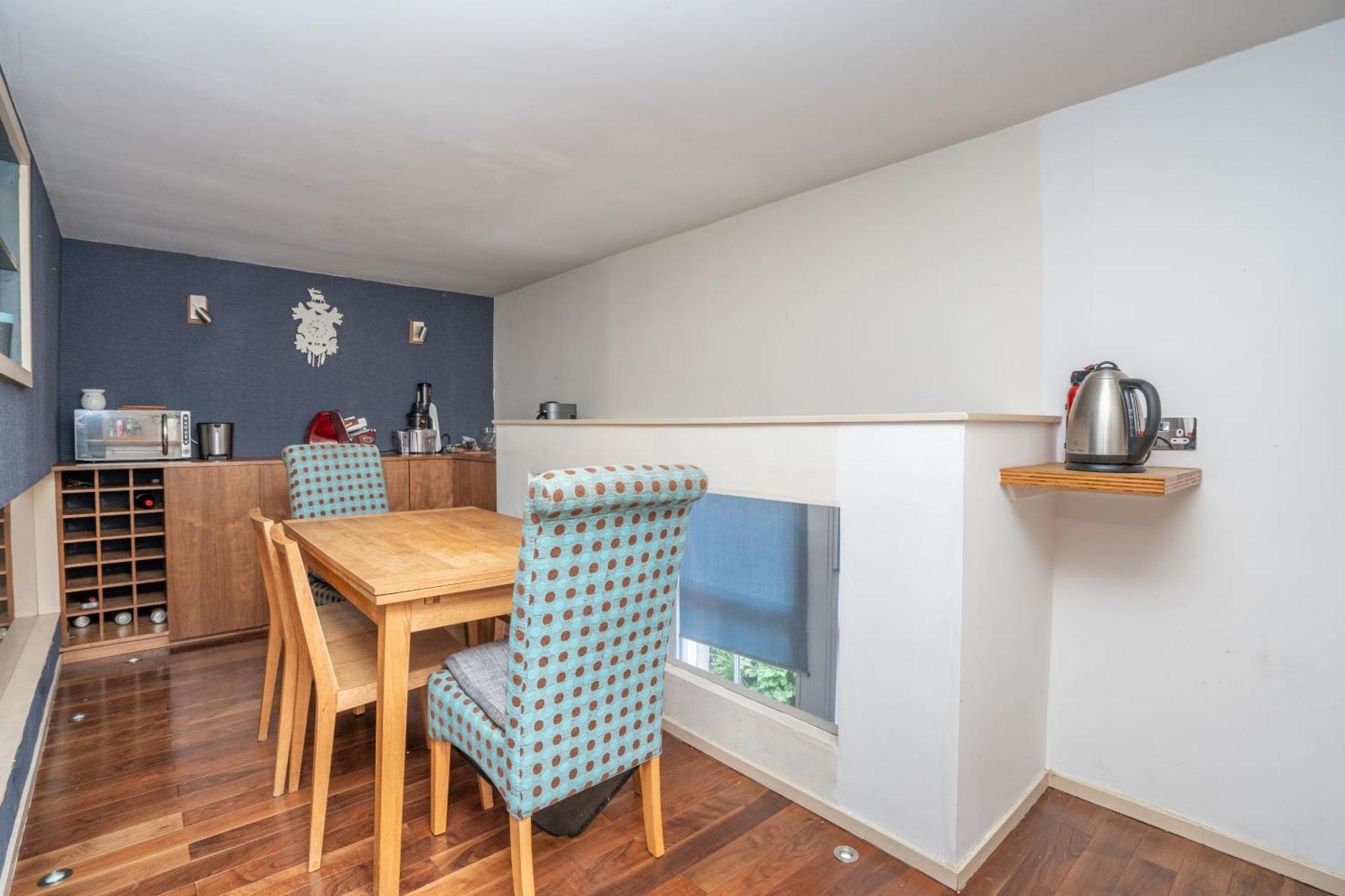 The Old School In Dean Village Apartment