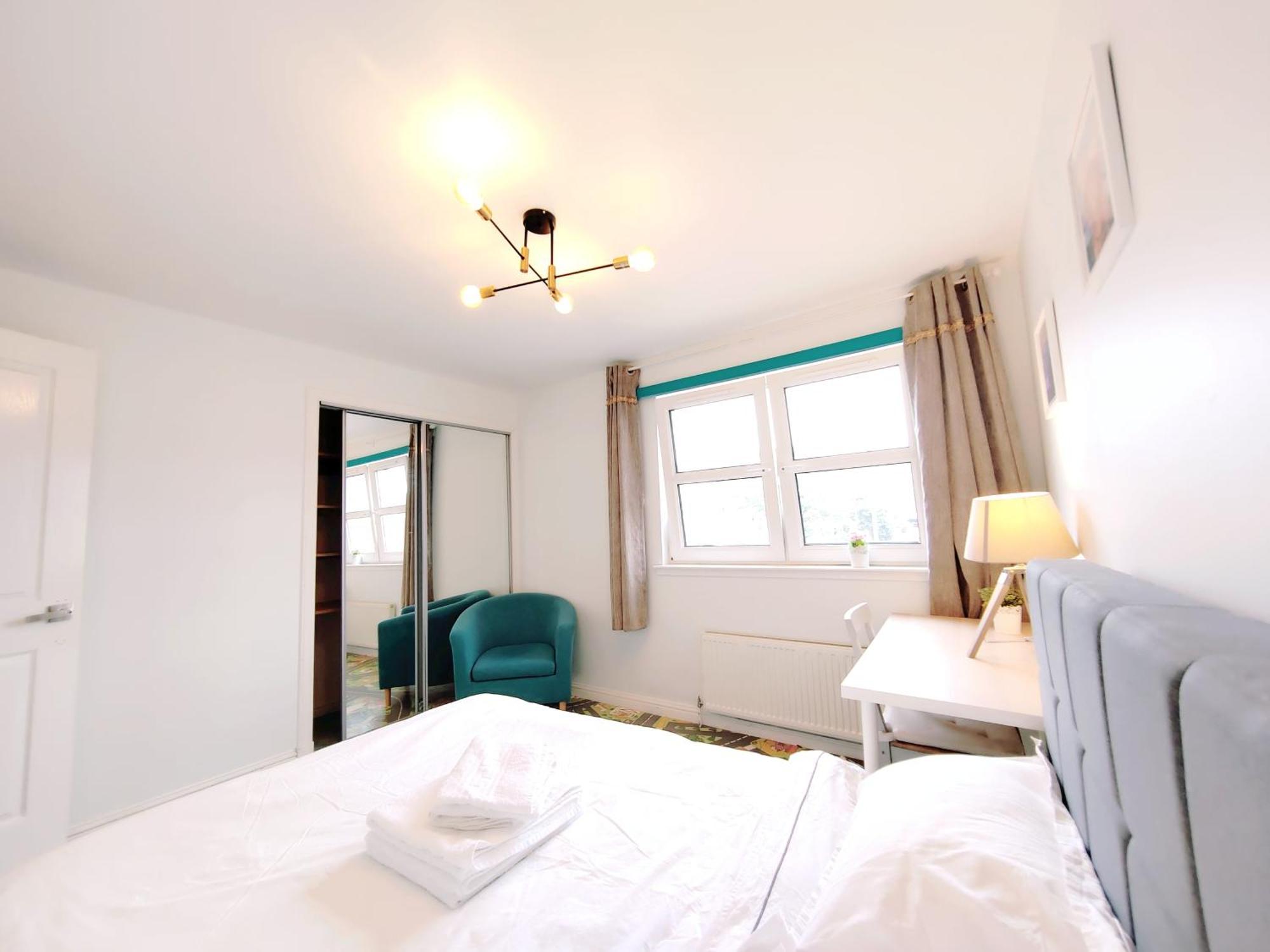 Homestay Modern And Spacious Double&king Bedrooms Both With Private Bathrooms Edinburgh
